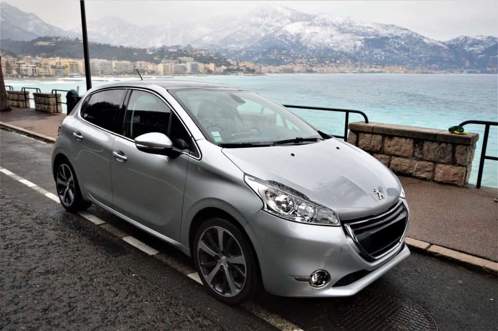 Peugeot 208, 2015, Essence 95