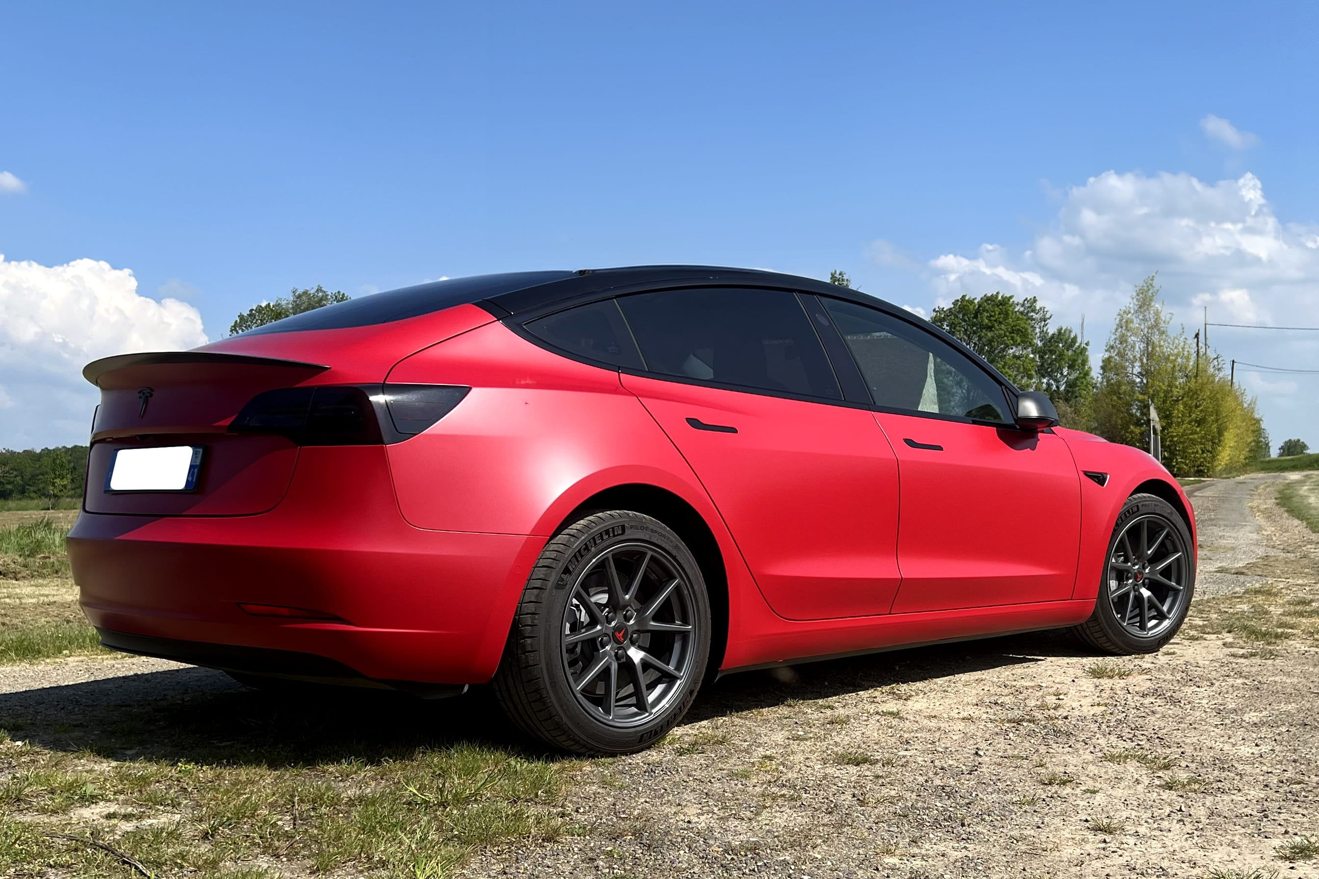 Tesla Model 3 Long Range avec GPS
