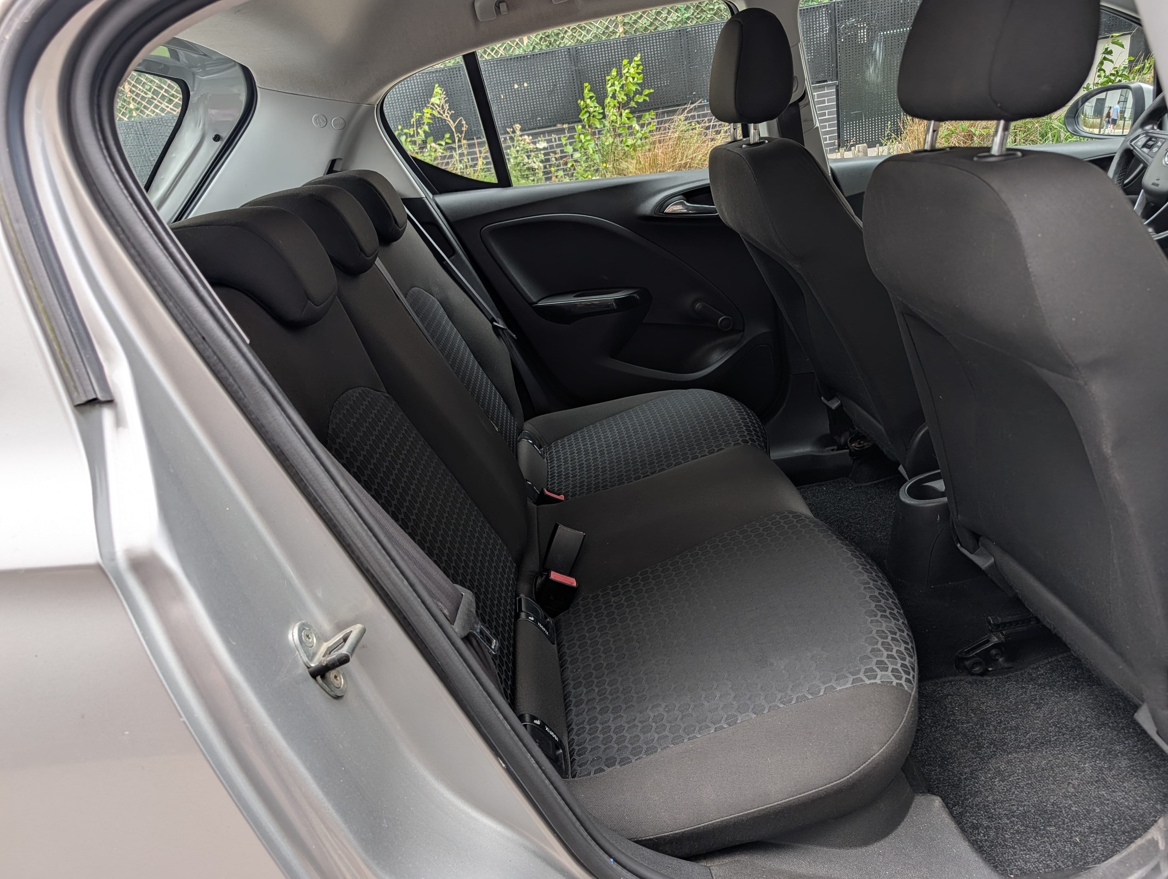 Opel Corsa avec Port USB