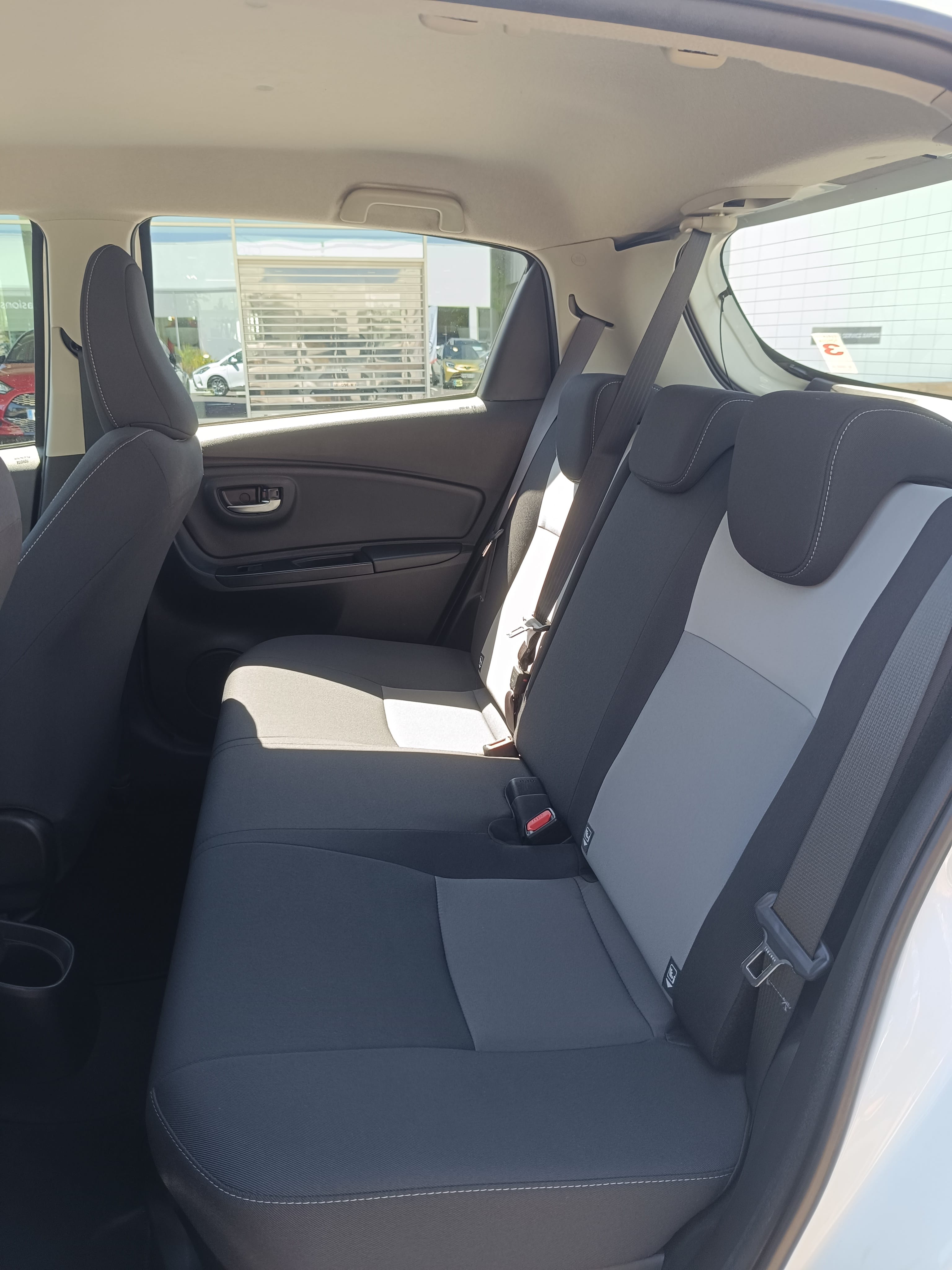Toyota Yaris Hybride avec Régulateur de vitesse