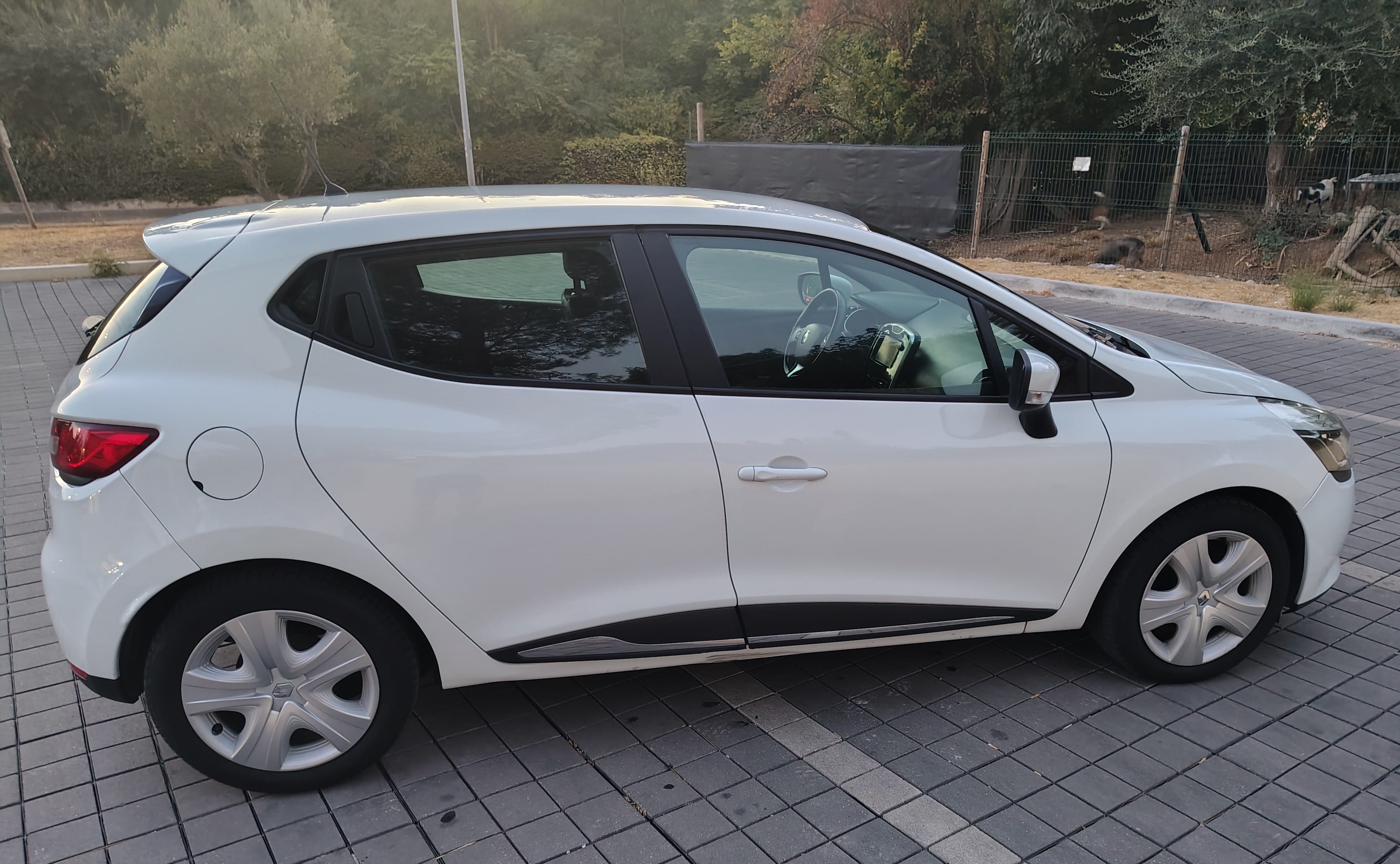 Renault Clio avec Climatisation