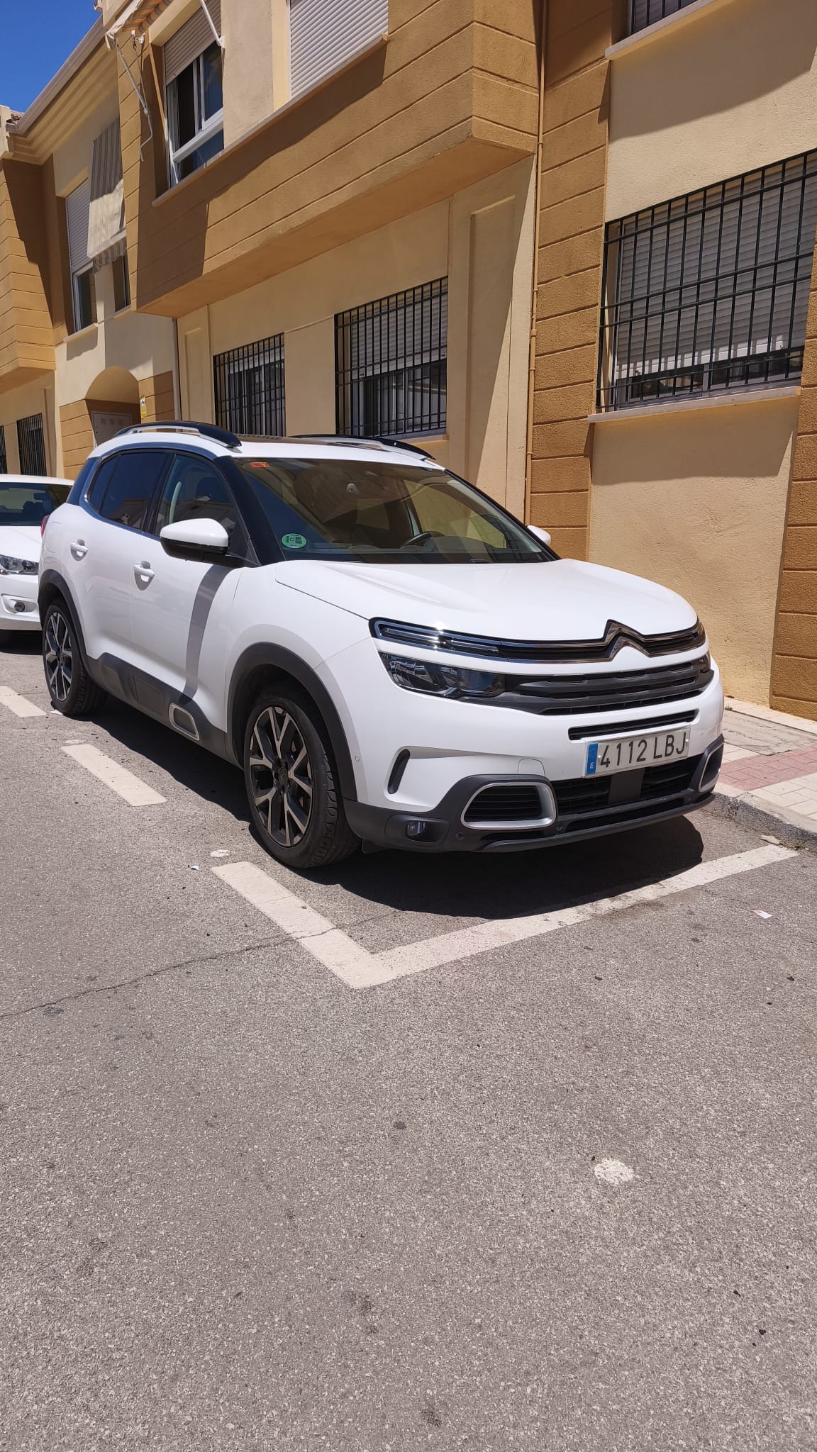 Citroen C5 Aircross with Backup camera