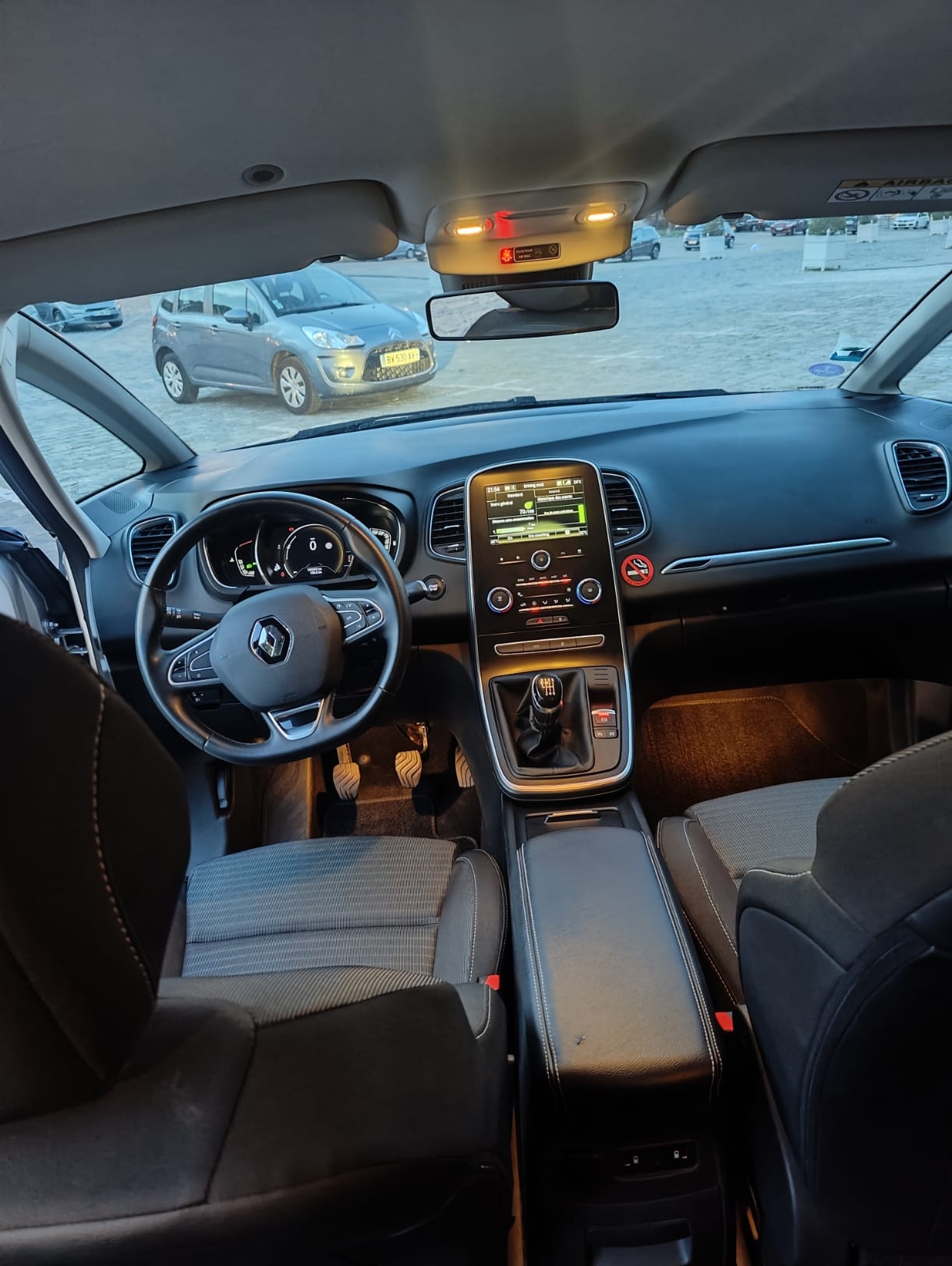 Renault Grand Scenic avec GPS