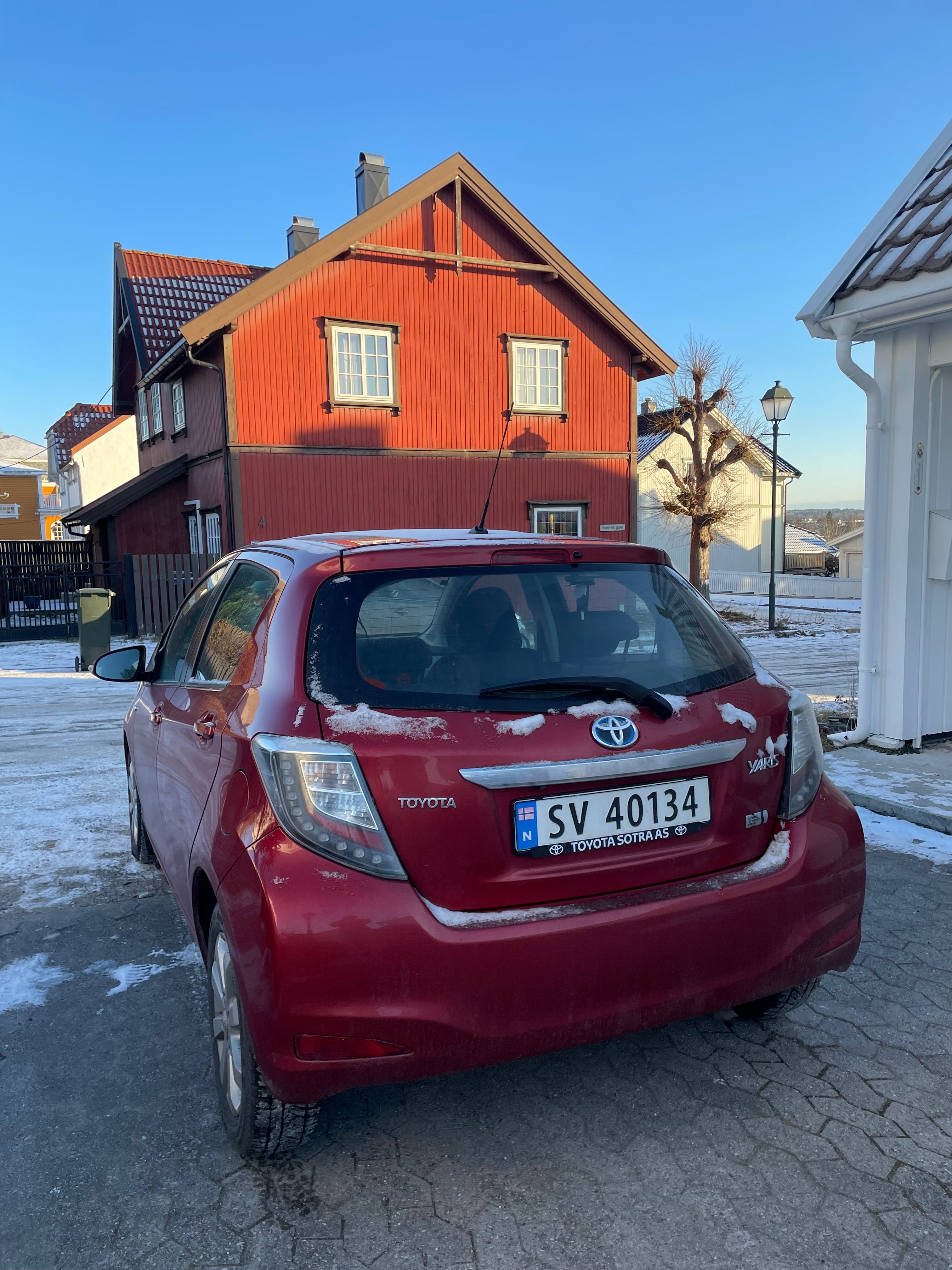Toyota Yaris Hybrid med Aircondition