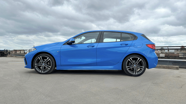 BMW Série 1 M Sport BLEU avec Climatisation