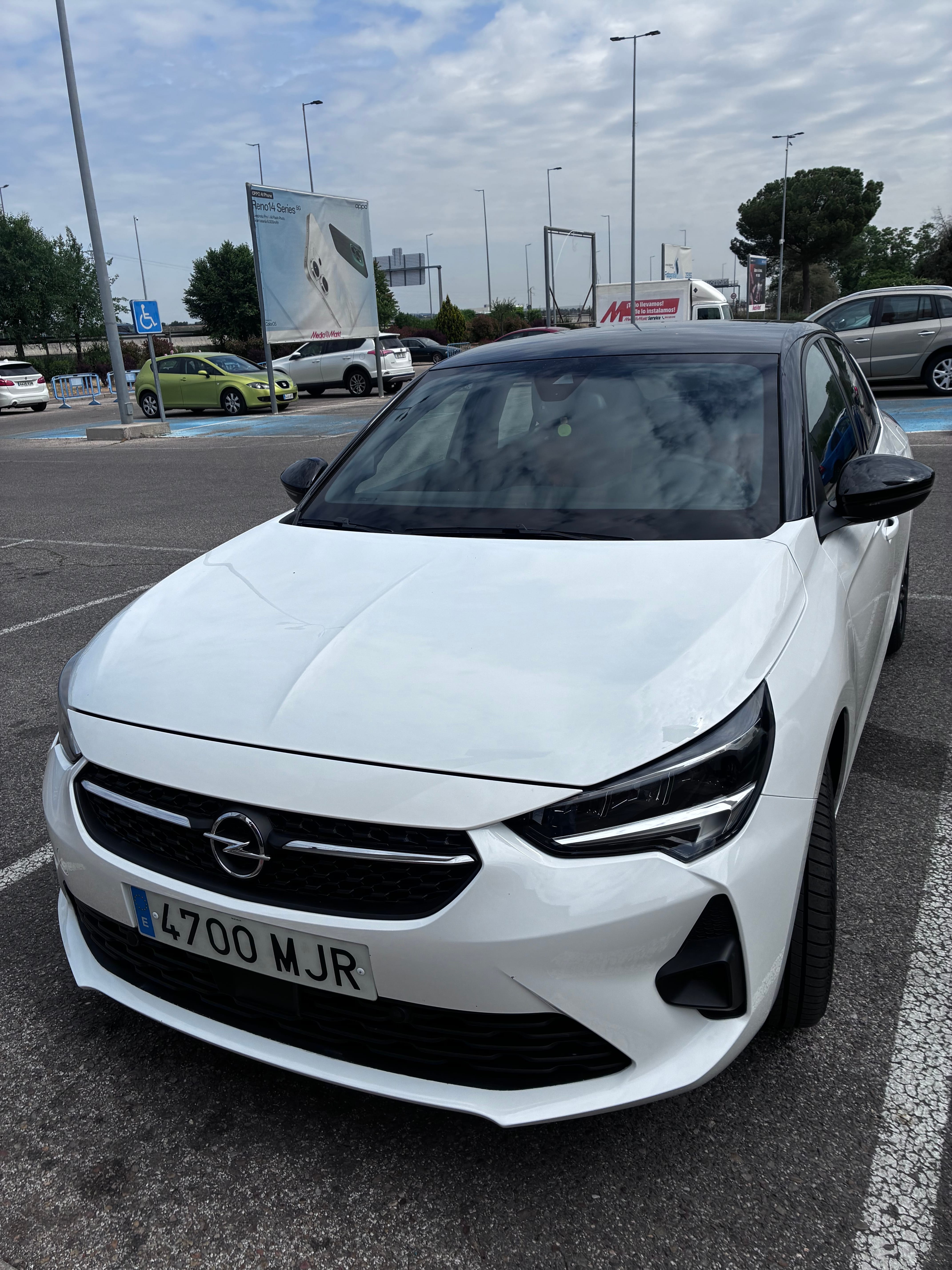 Opel Corsa, 2023, Gasolina 95