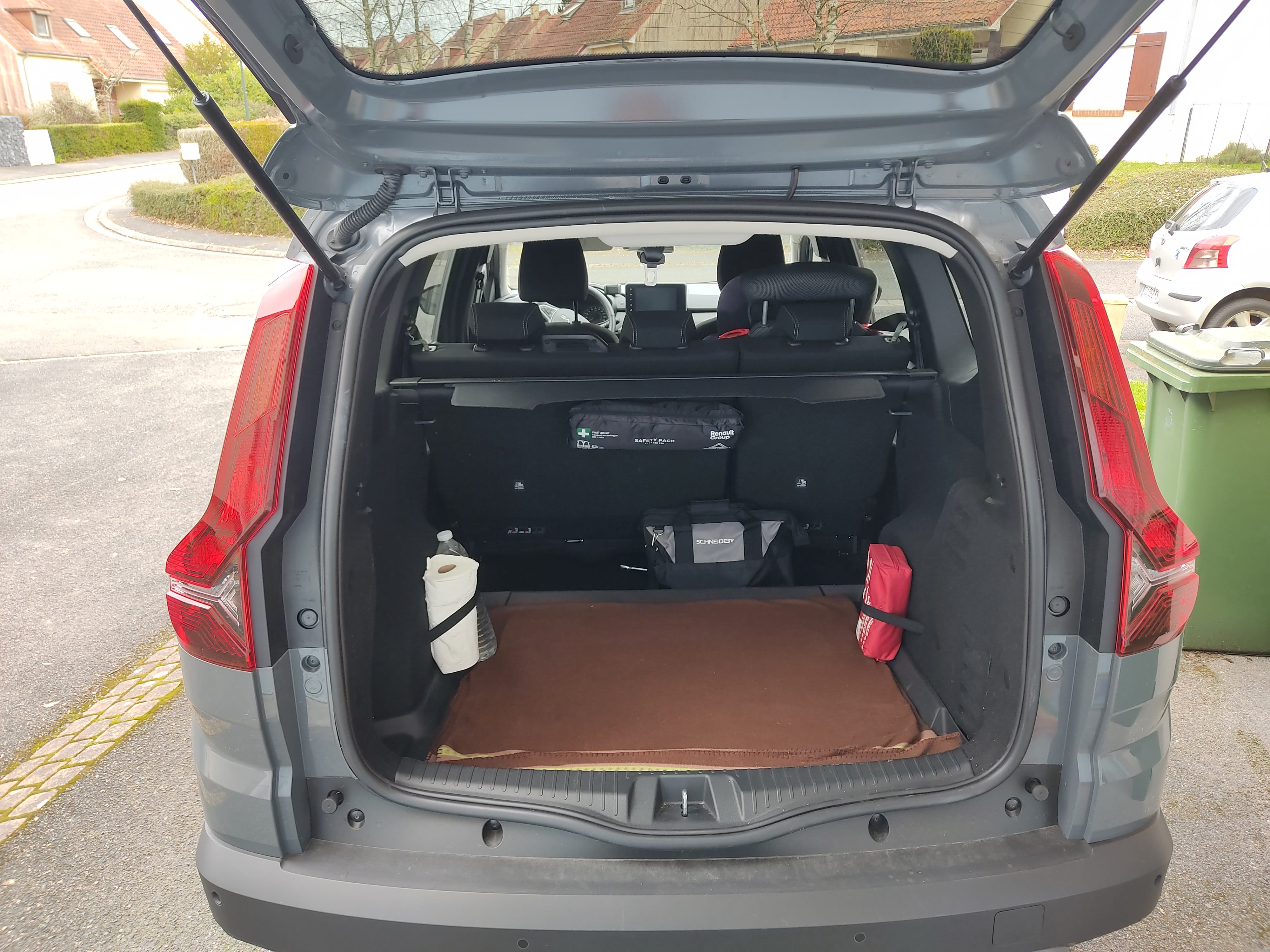 Dacia Jogger avec Siège bébé