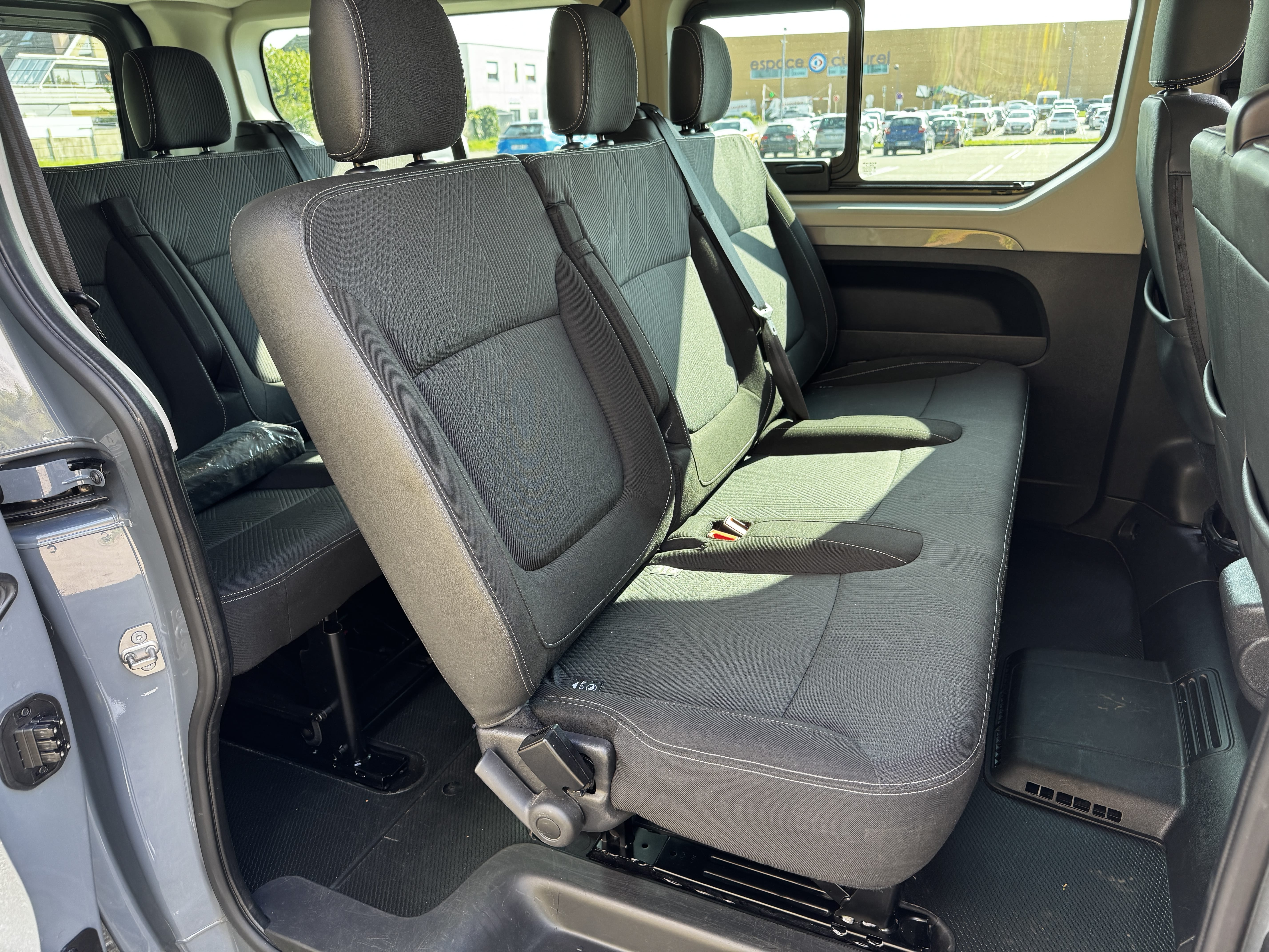 Renault Trafic Passenger 2,0 DCi 150cv avec Android Auto
