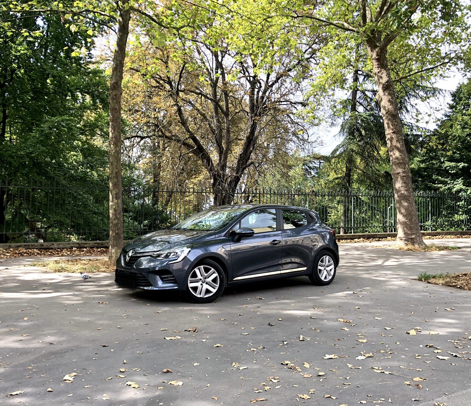 Renault Clio FP577 avec GPS