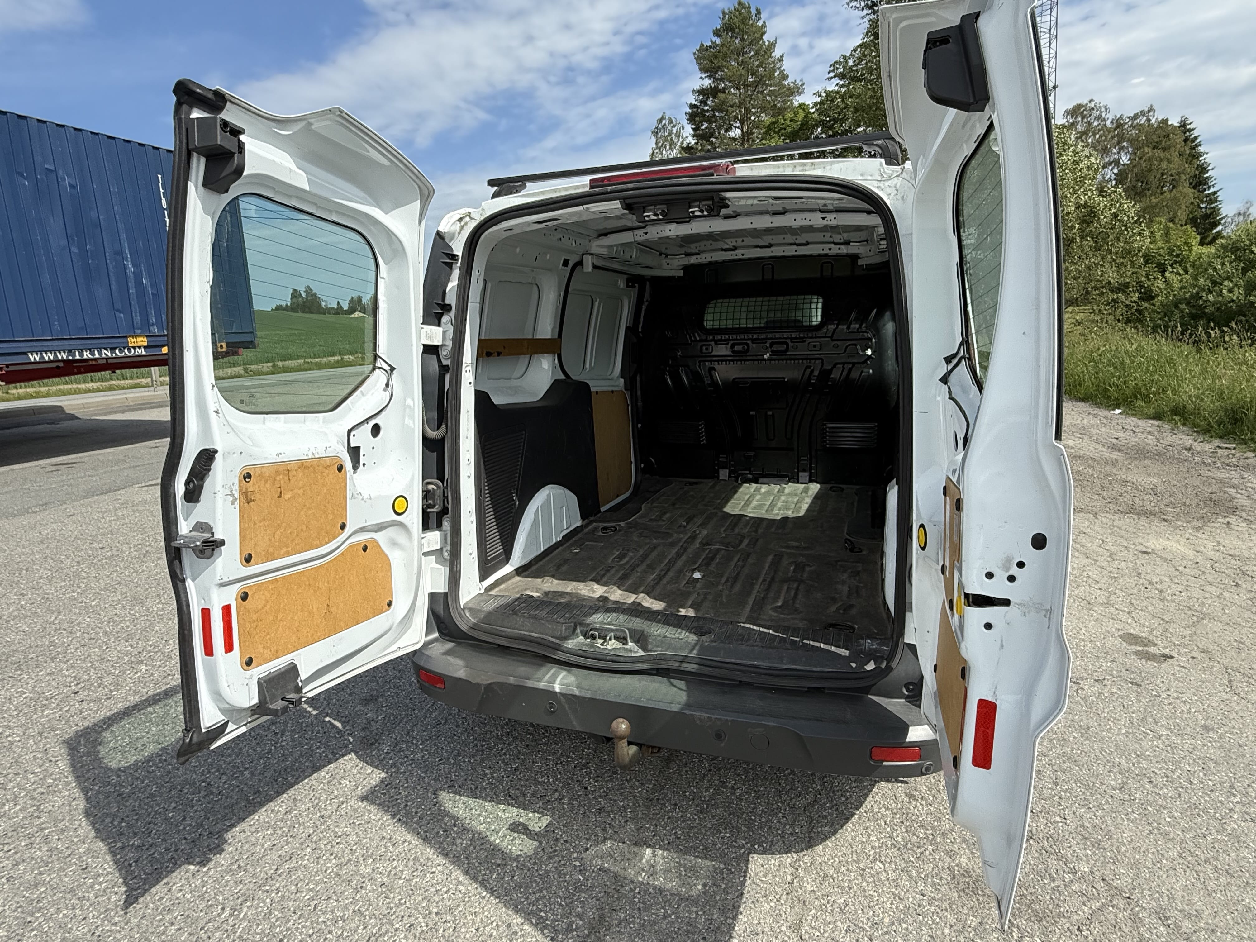 Ford Transit Connect XL med Tilhengerfeste