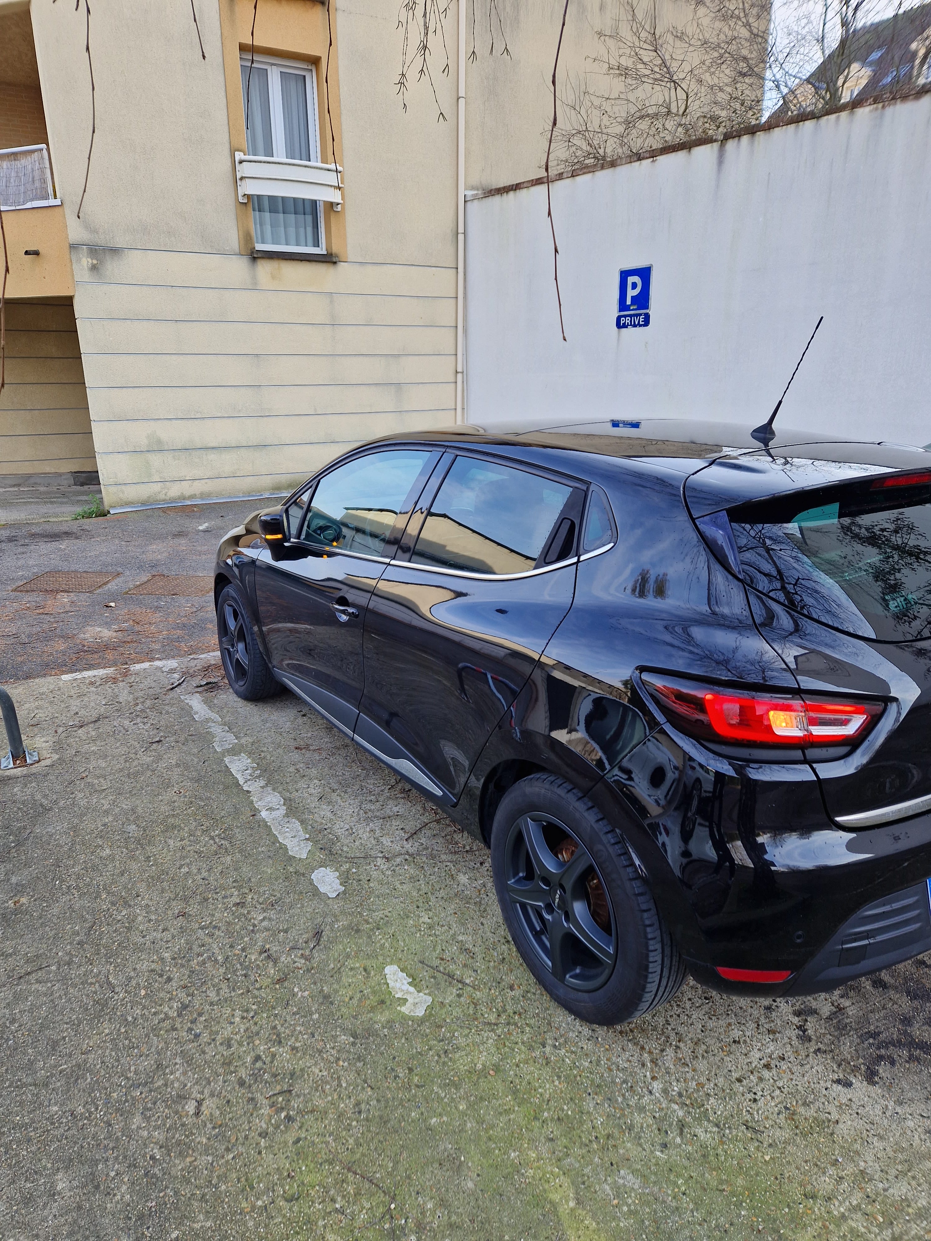 Renault Clio avec GPS
