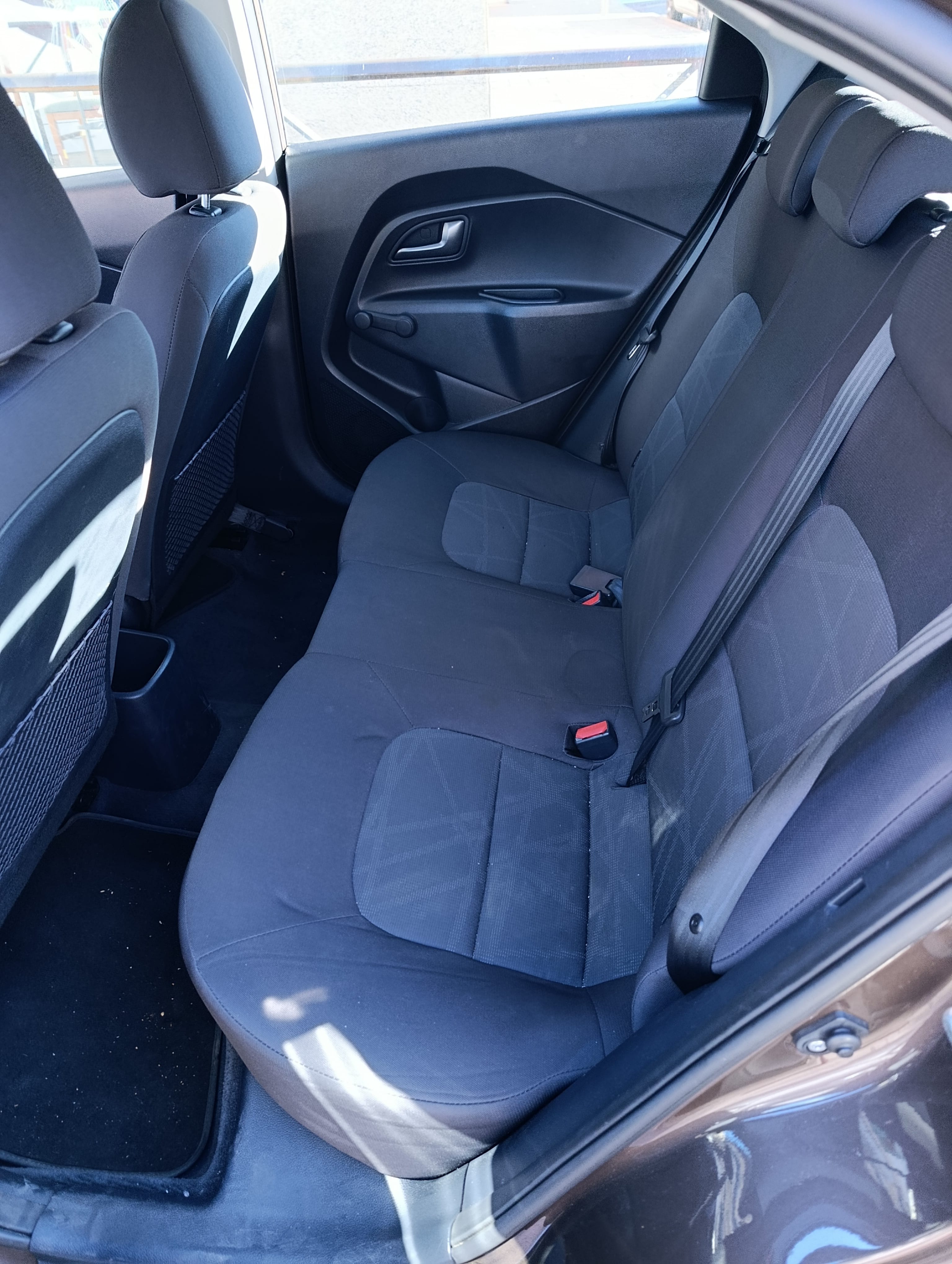 Kia Rio con Audio Bluetooth
