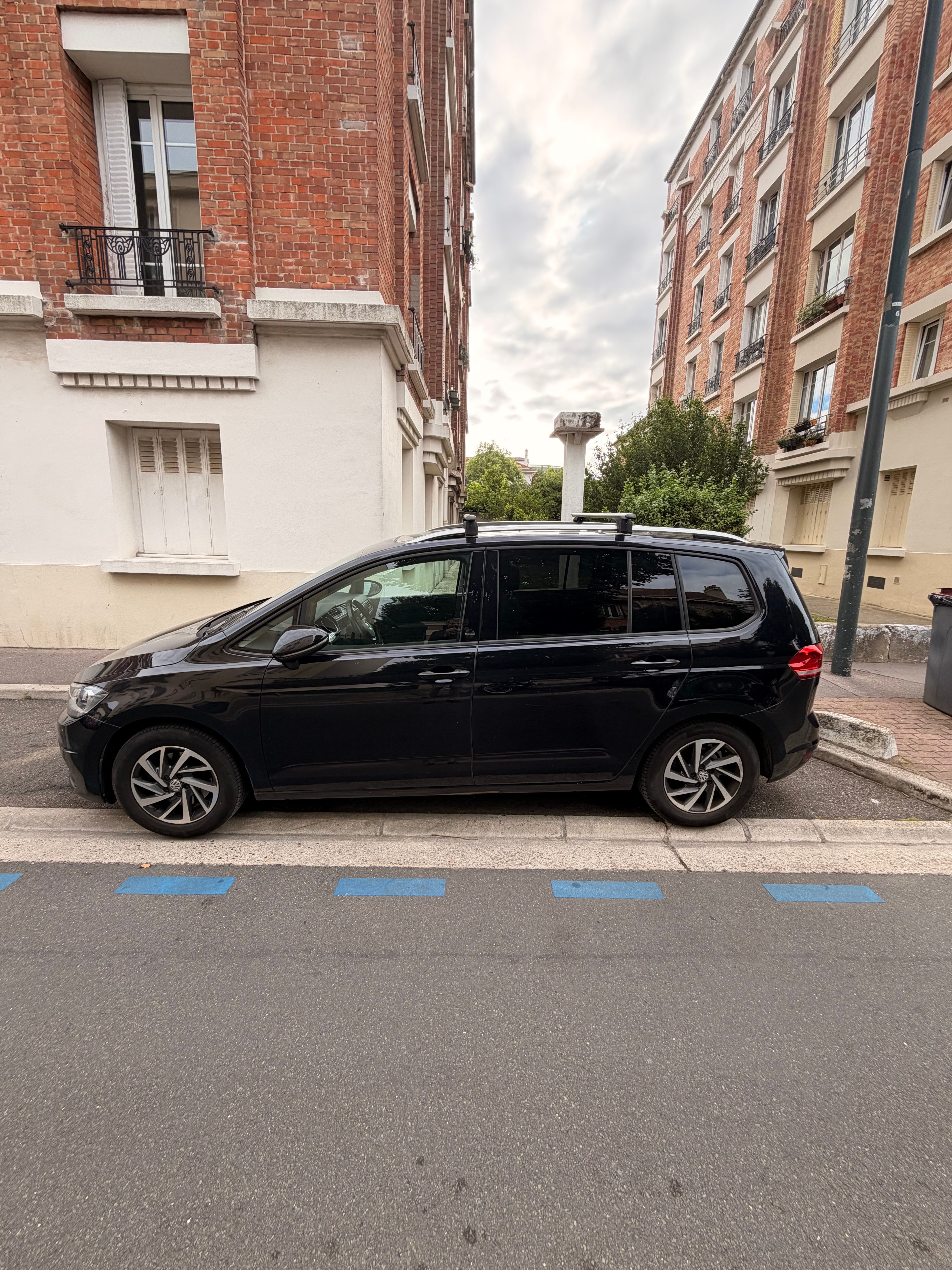 Volkswagen Touran avec Climatisation