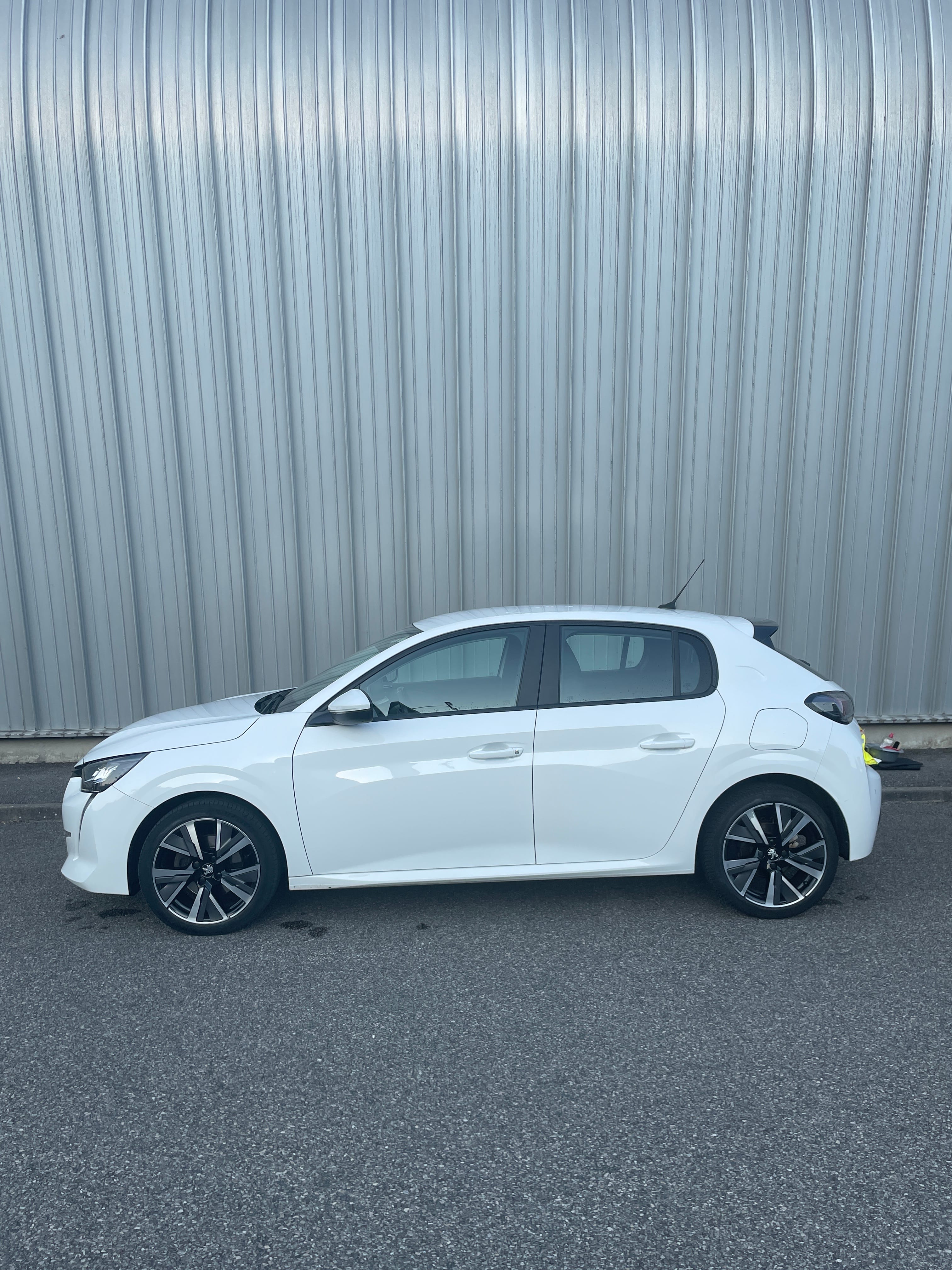 Peugeot 208 avec Climatisation
