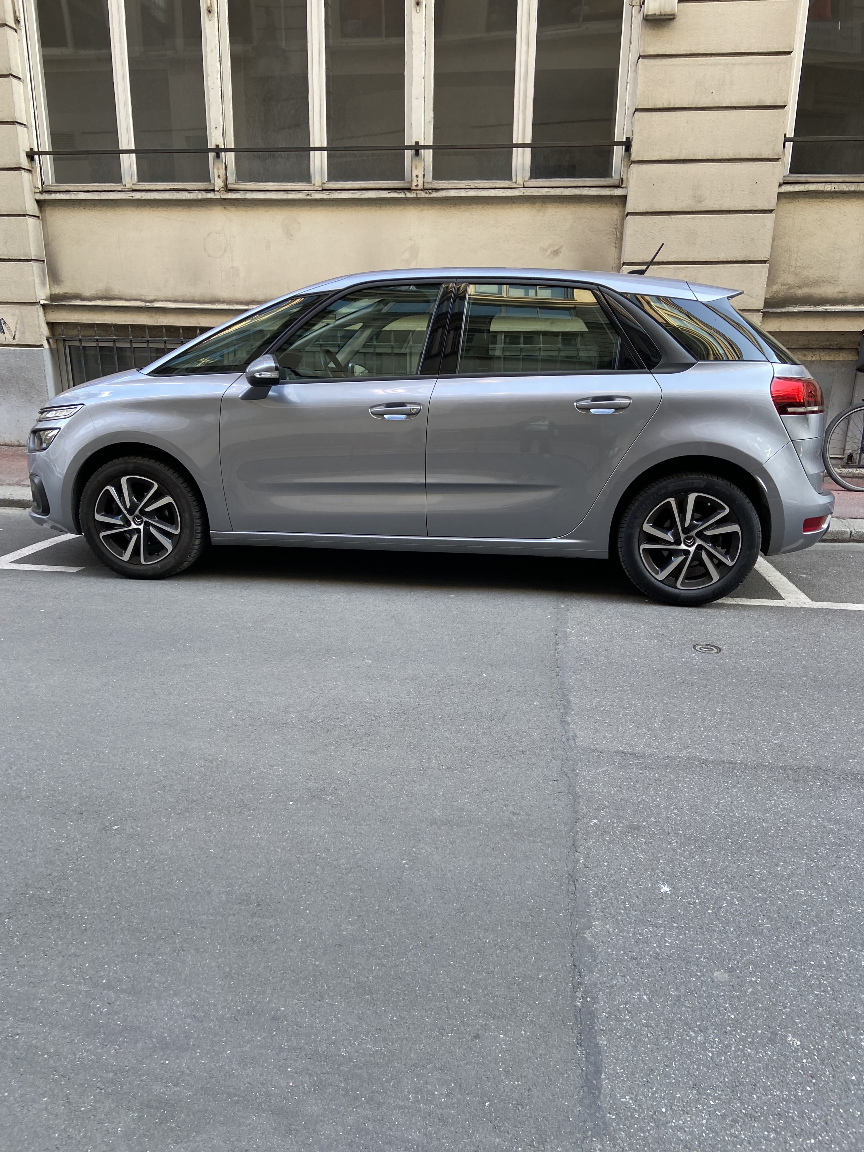 Citroen C4 Spacetourer avec Climatisation