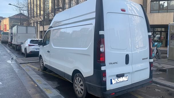 Renault Trafic 125cv 9 m3 - Clim - GPS - Bluetooth - Caméra - Radars - Diable avec Climatisation