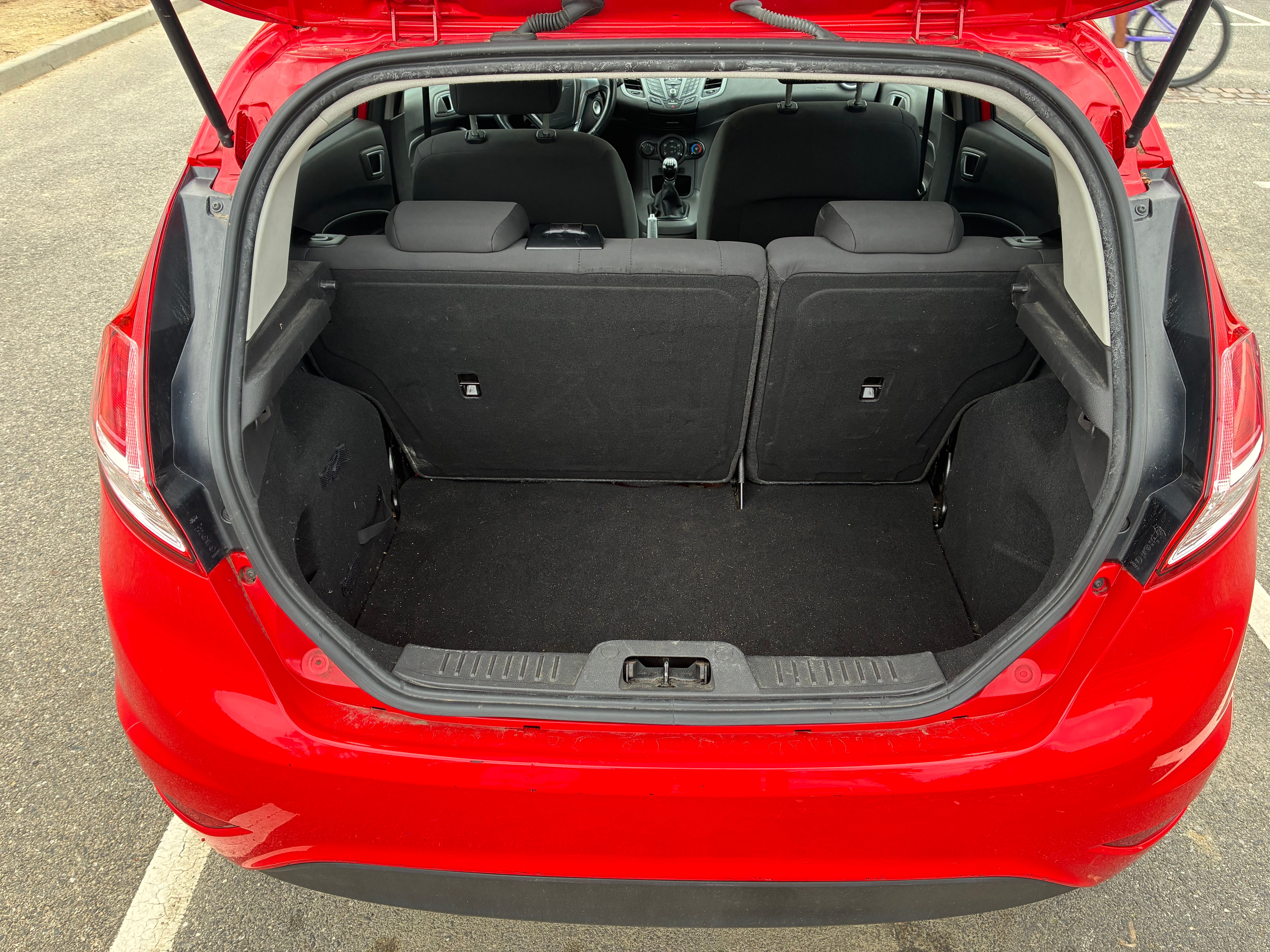 Ford Fiesta con Entrada de Audio/iPod