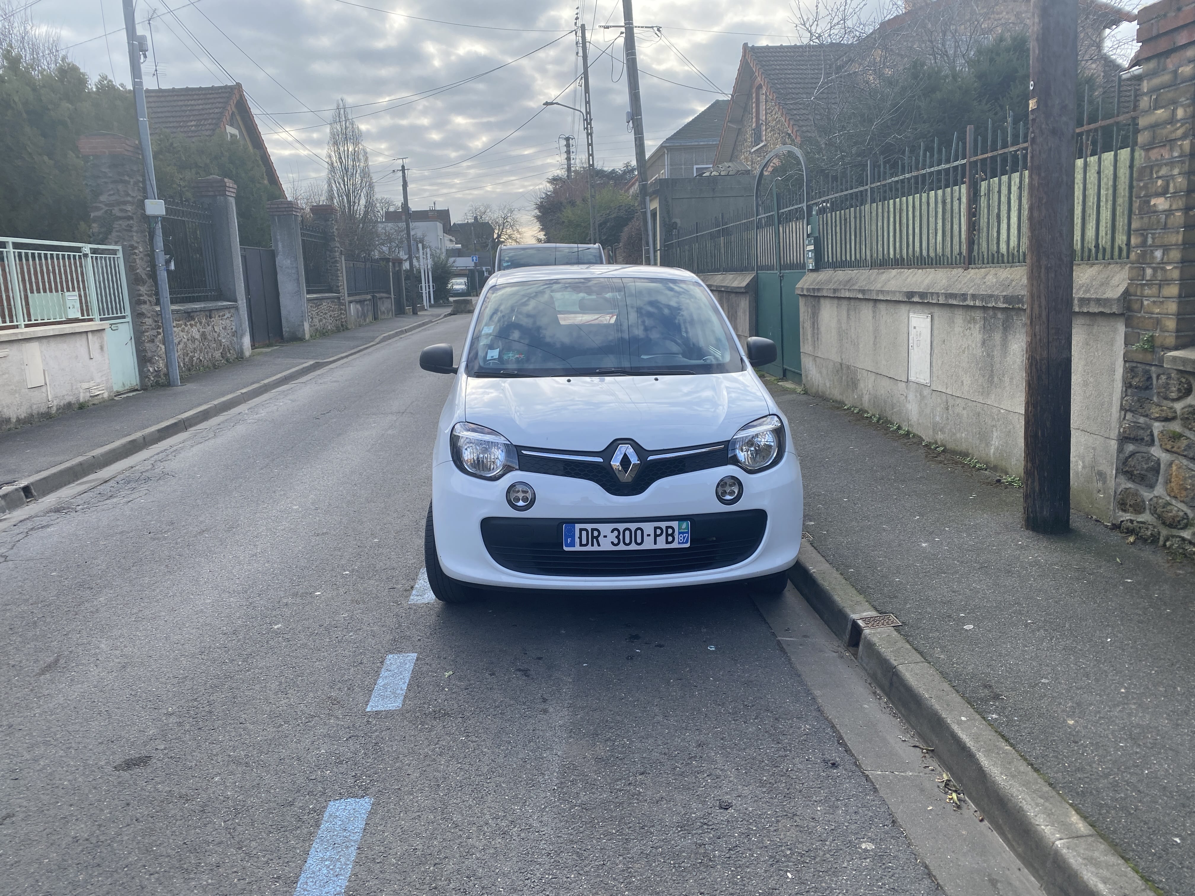 Renault Twingo III 1.0 70cv eco life (sans clim), 2015, Essence 95