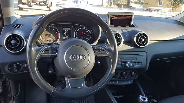 Audi A1 1.2 TFSI med Lydinngang