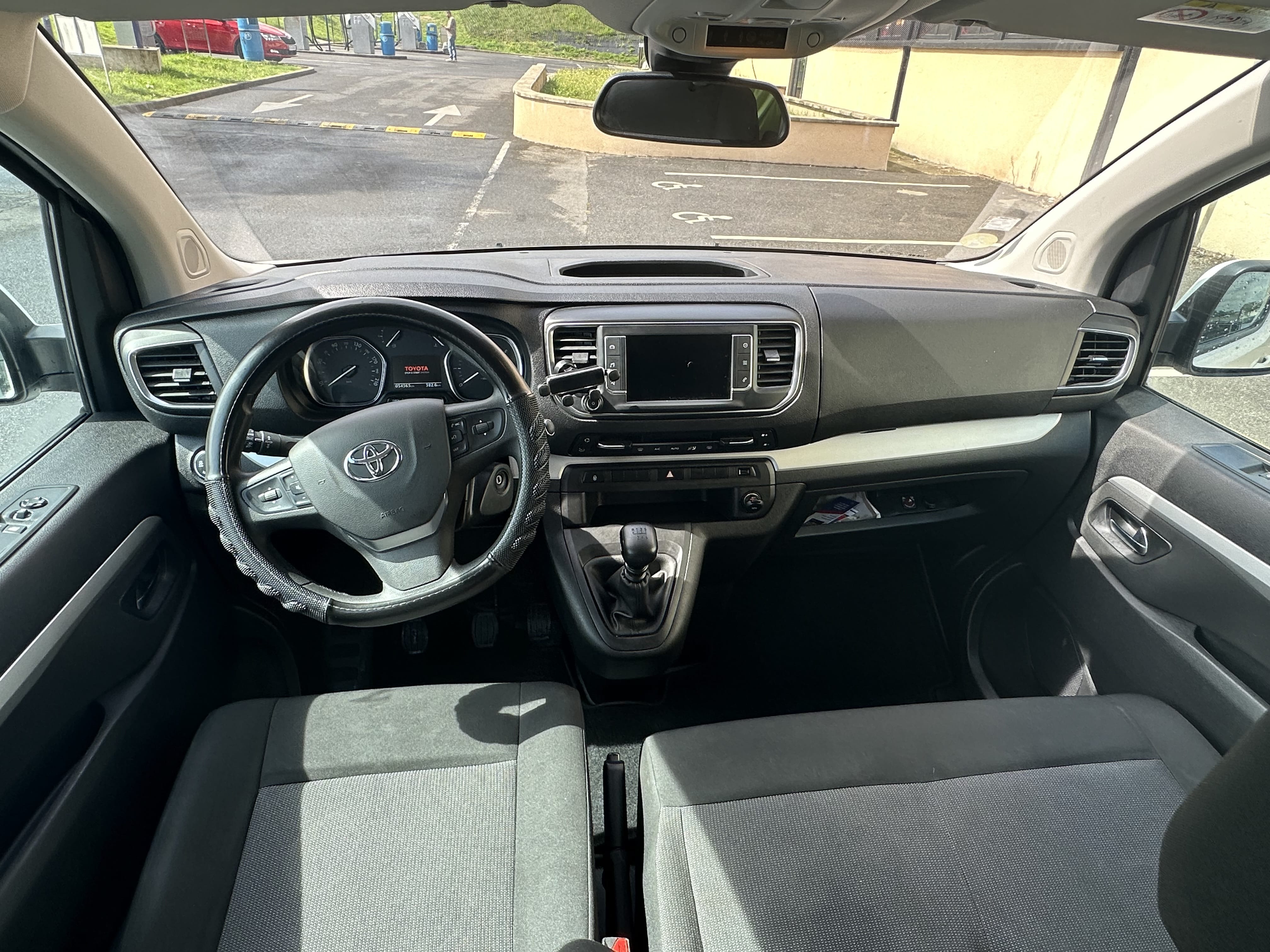 Toyota Proace Verso avec Régulateur de vitesse