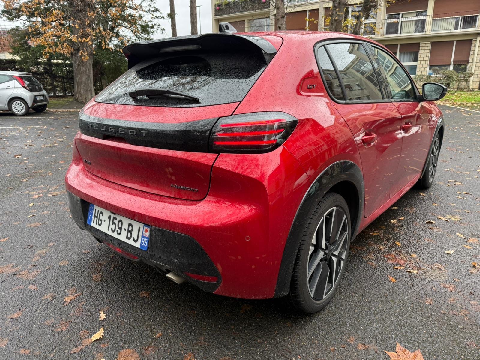 Peugeot 208 GT Line avec GPS