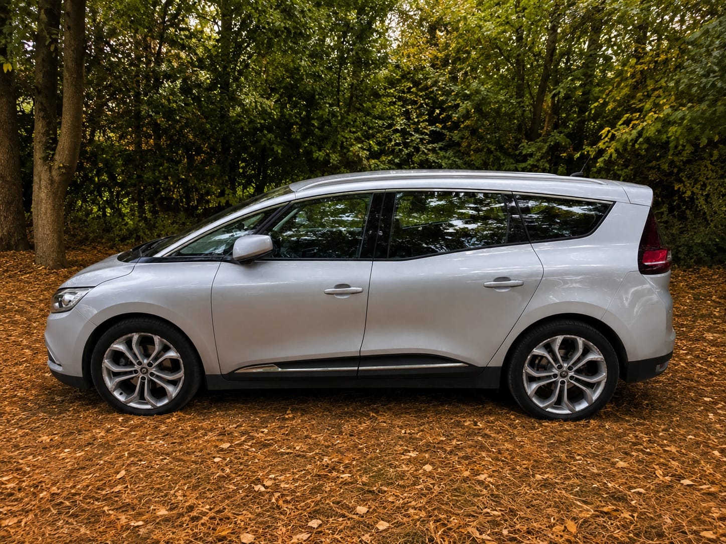Renault Grand Scenic avec Climatisation