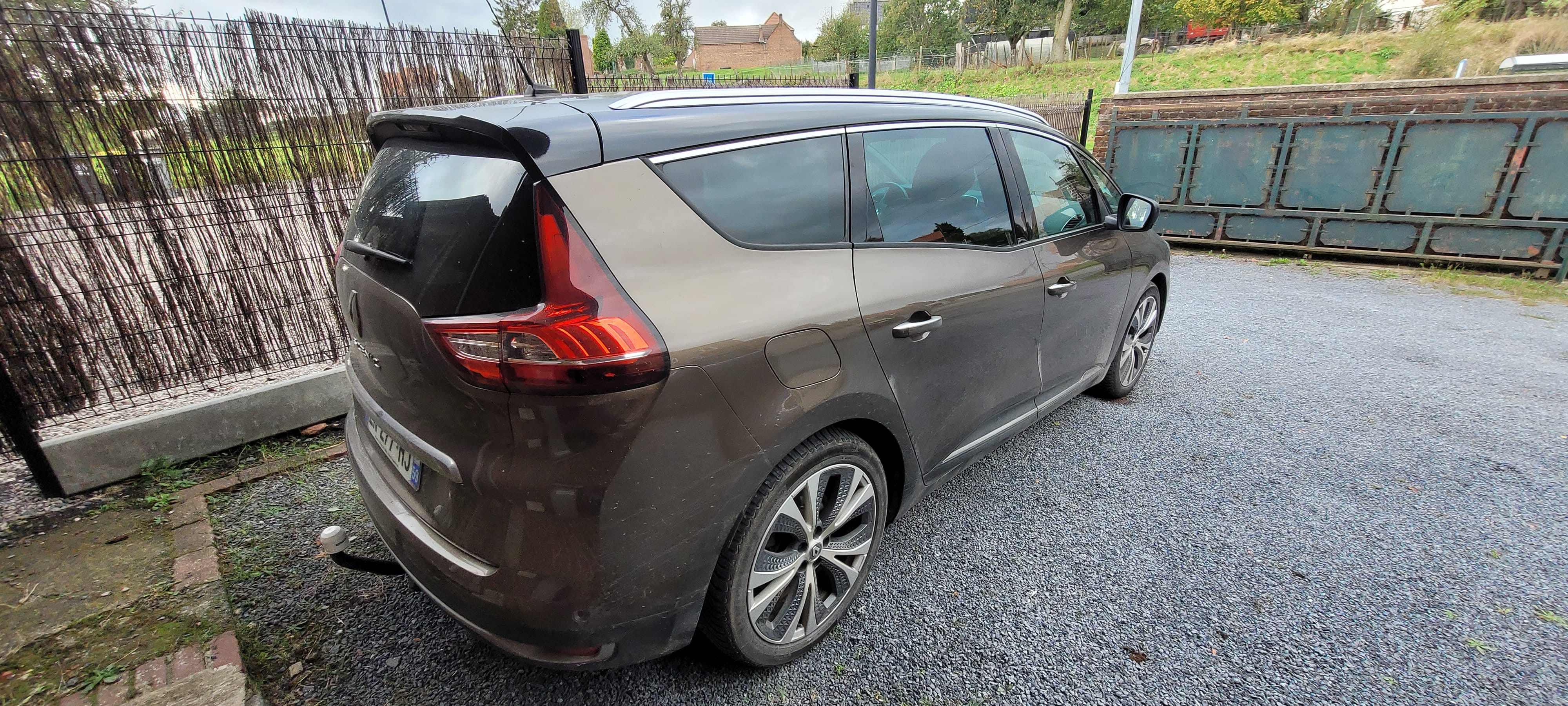Renault Grand Scenic avec GPS