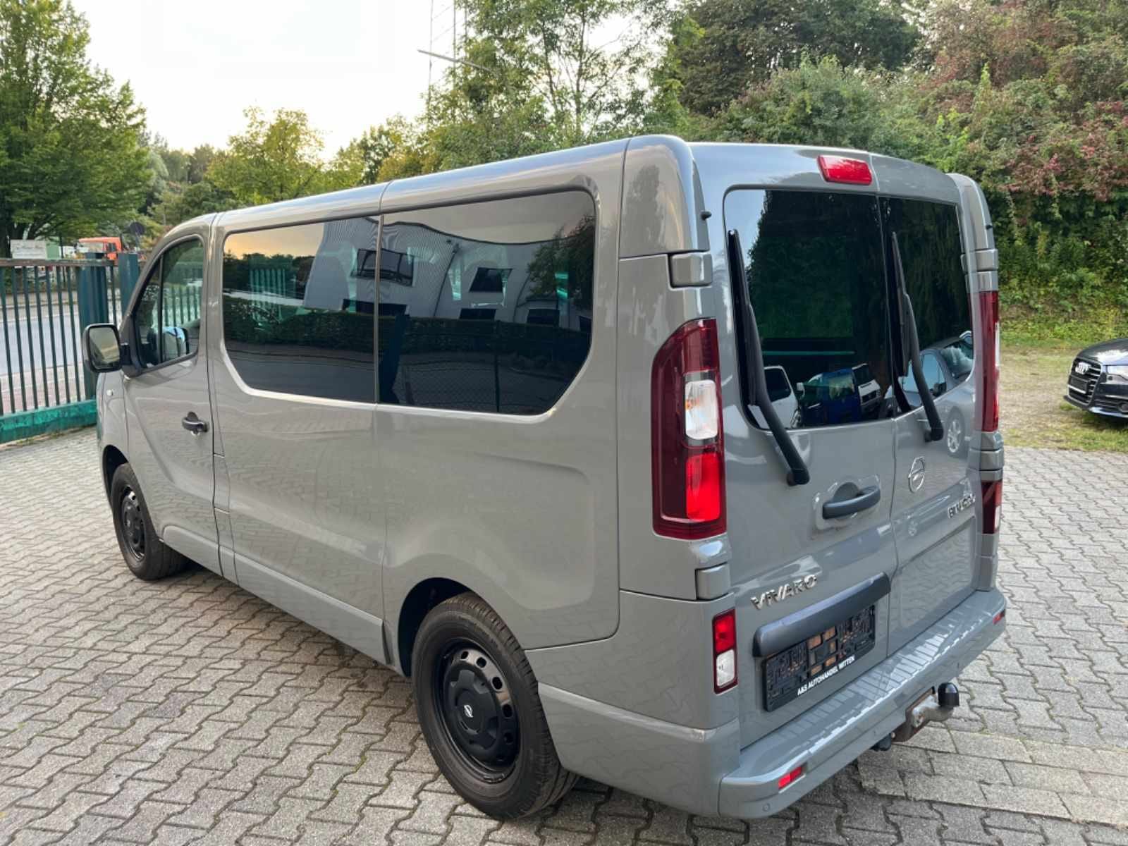 Opel Vivaro Combi avec Régulateur de vitesse