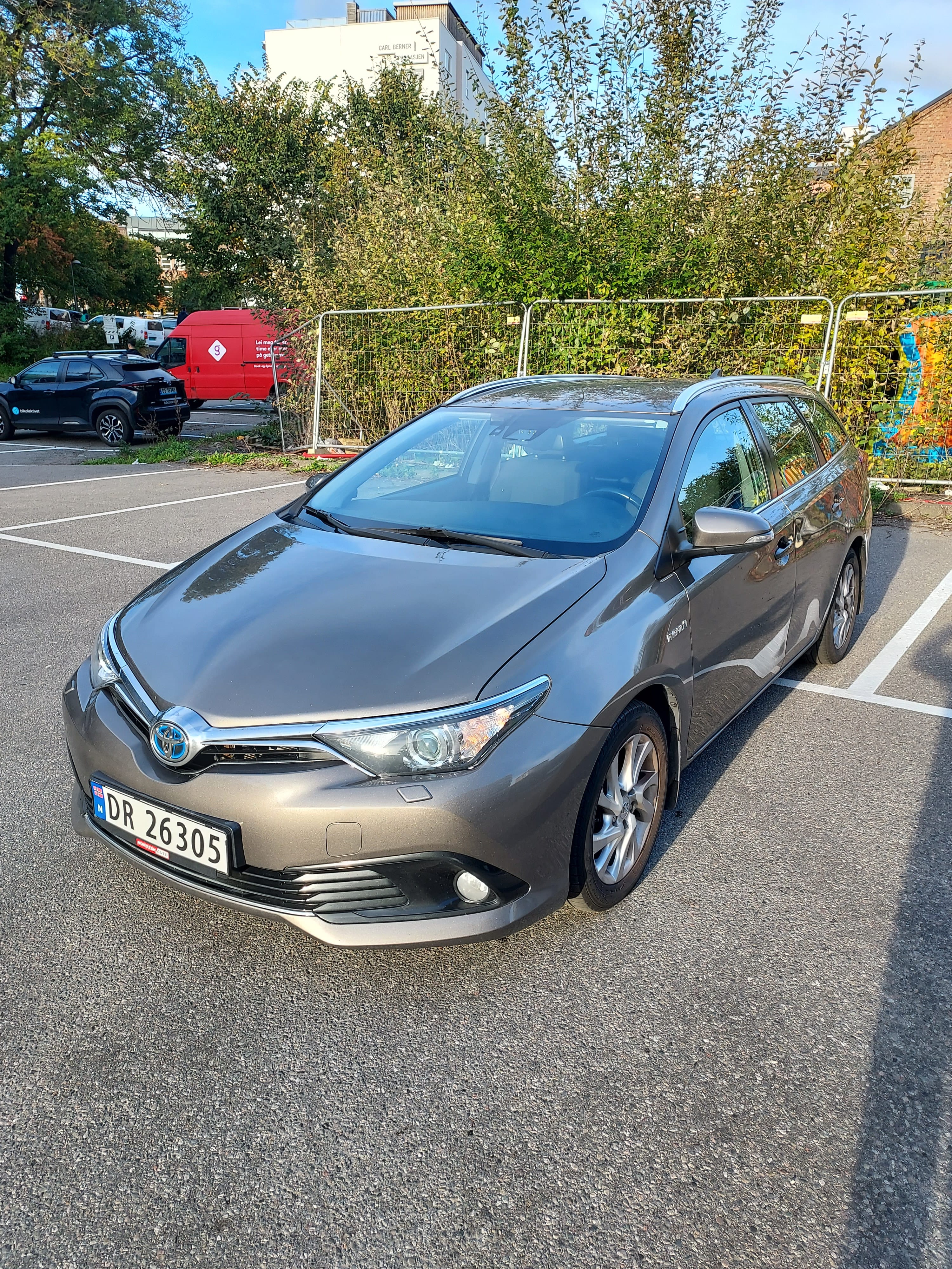 Toyota Auris, 2017, Blyfri 95 / Elektrisk (hybrid), automatisk