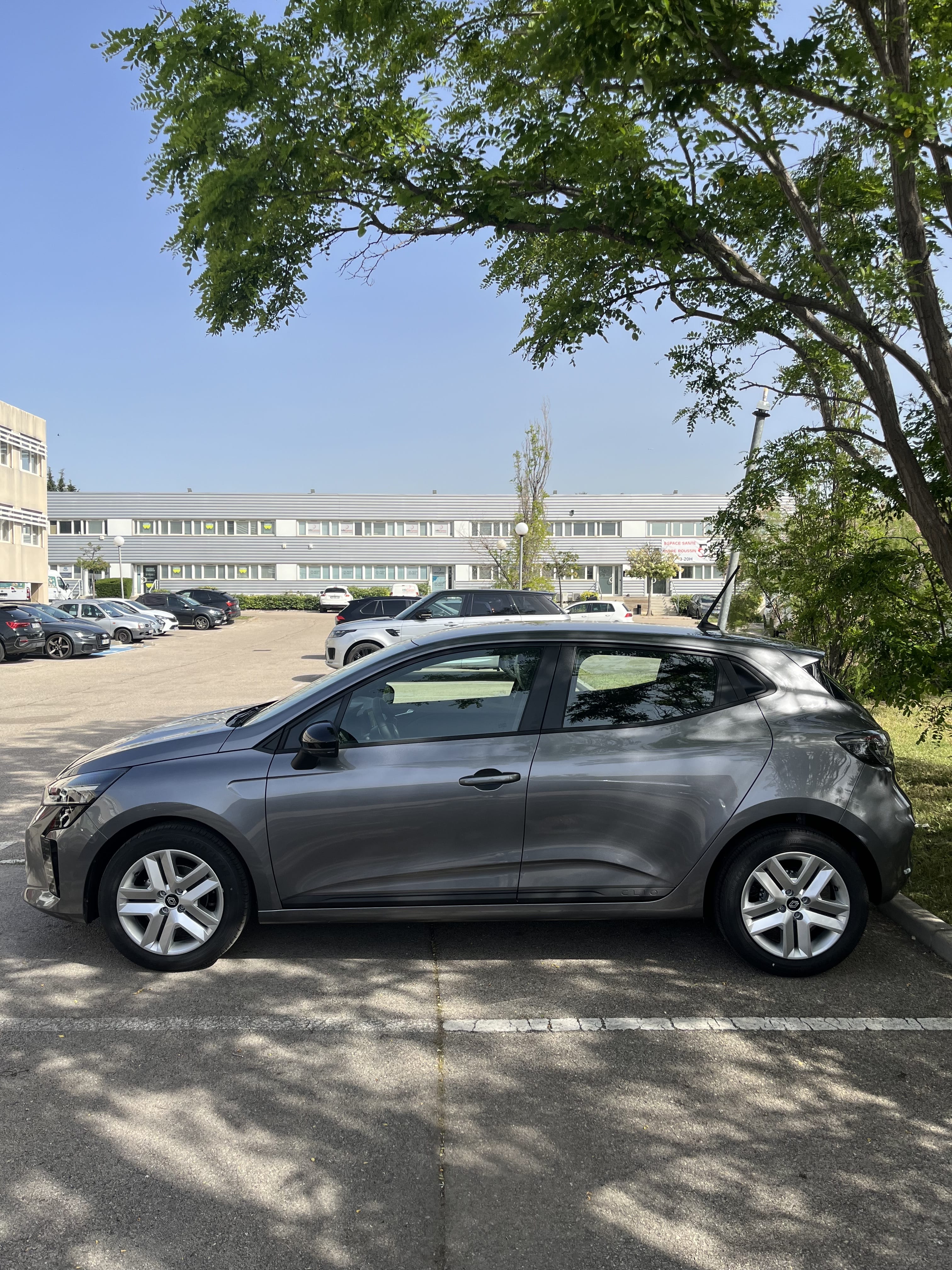 Renault Clio avec Climatisation
