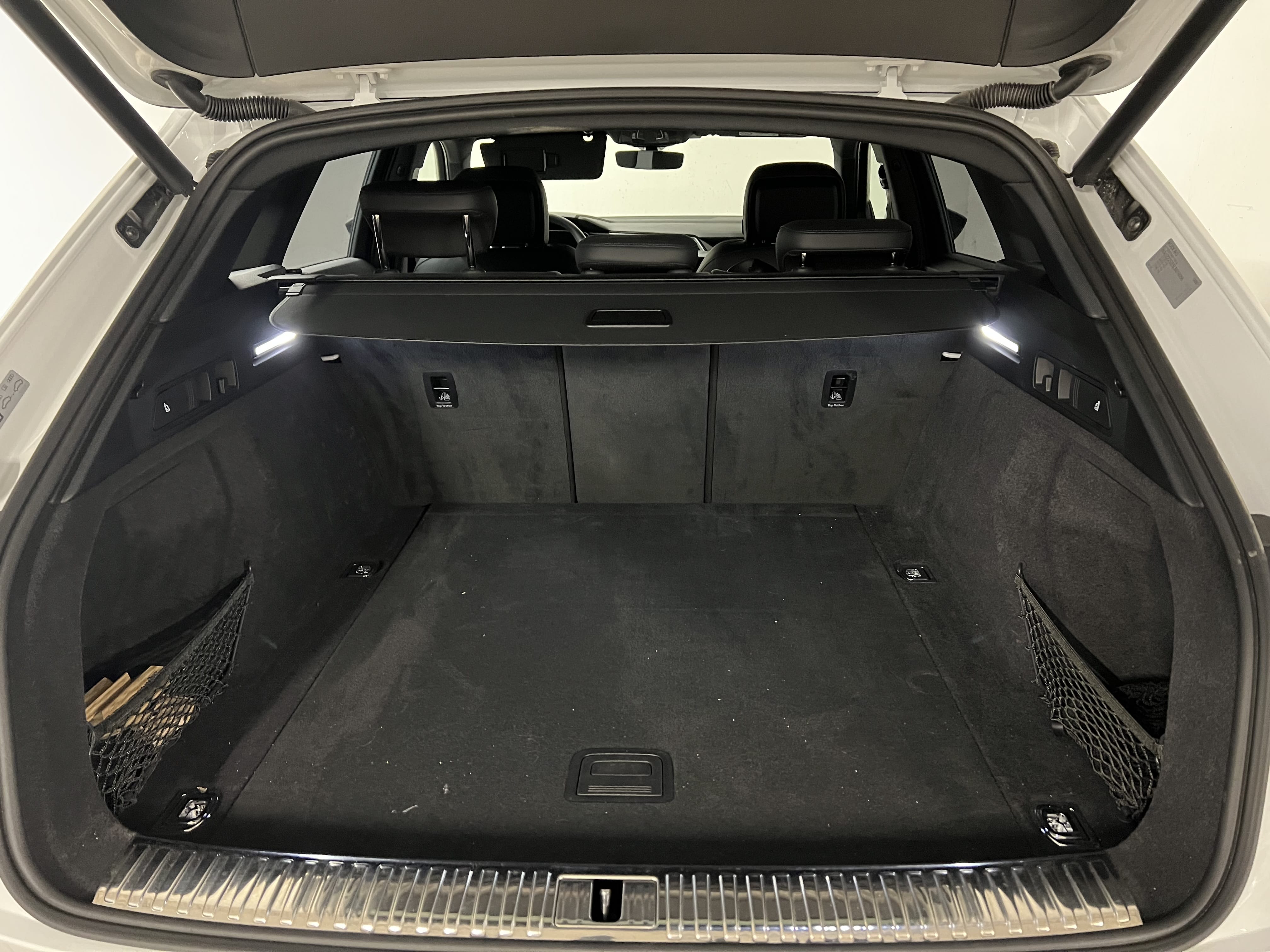 Audi e-tron with Cruise control