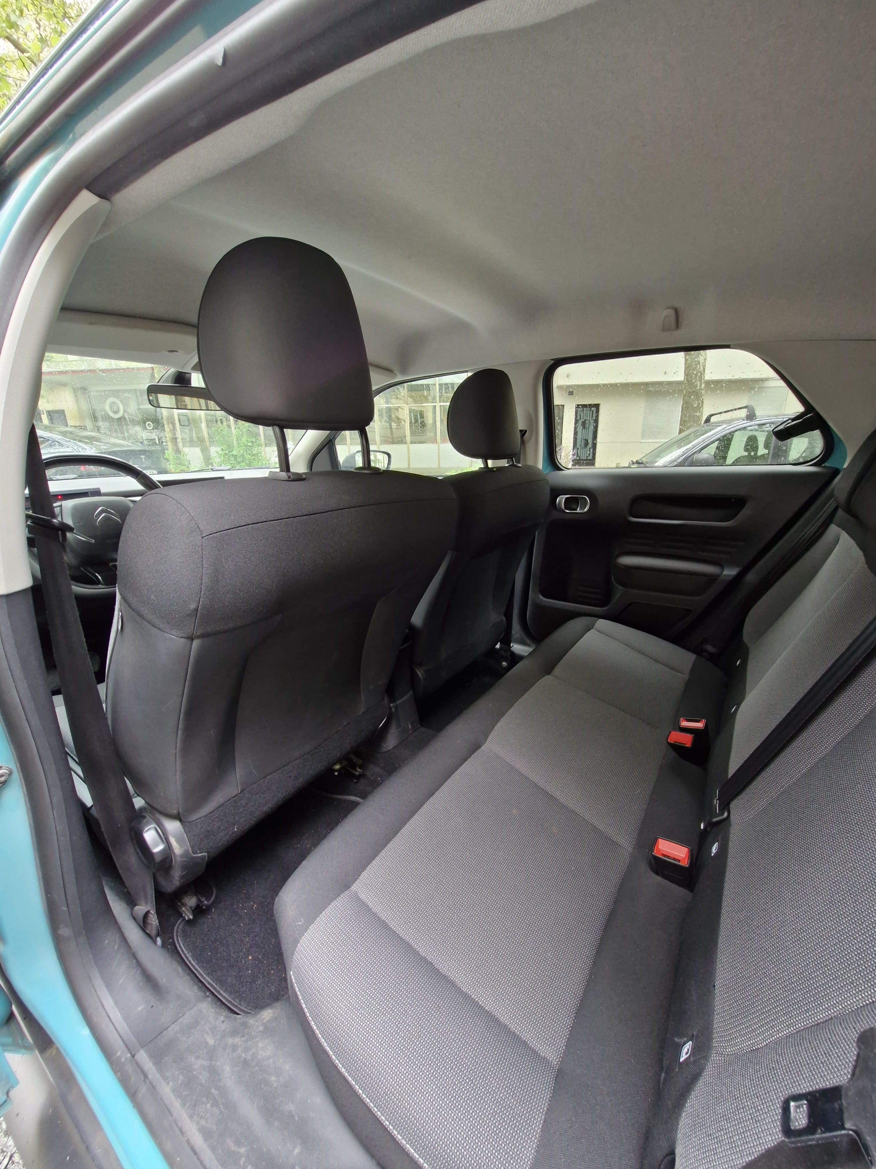 Citroen C4 Cactus avec Entrée audio / iPod