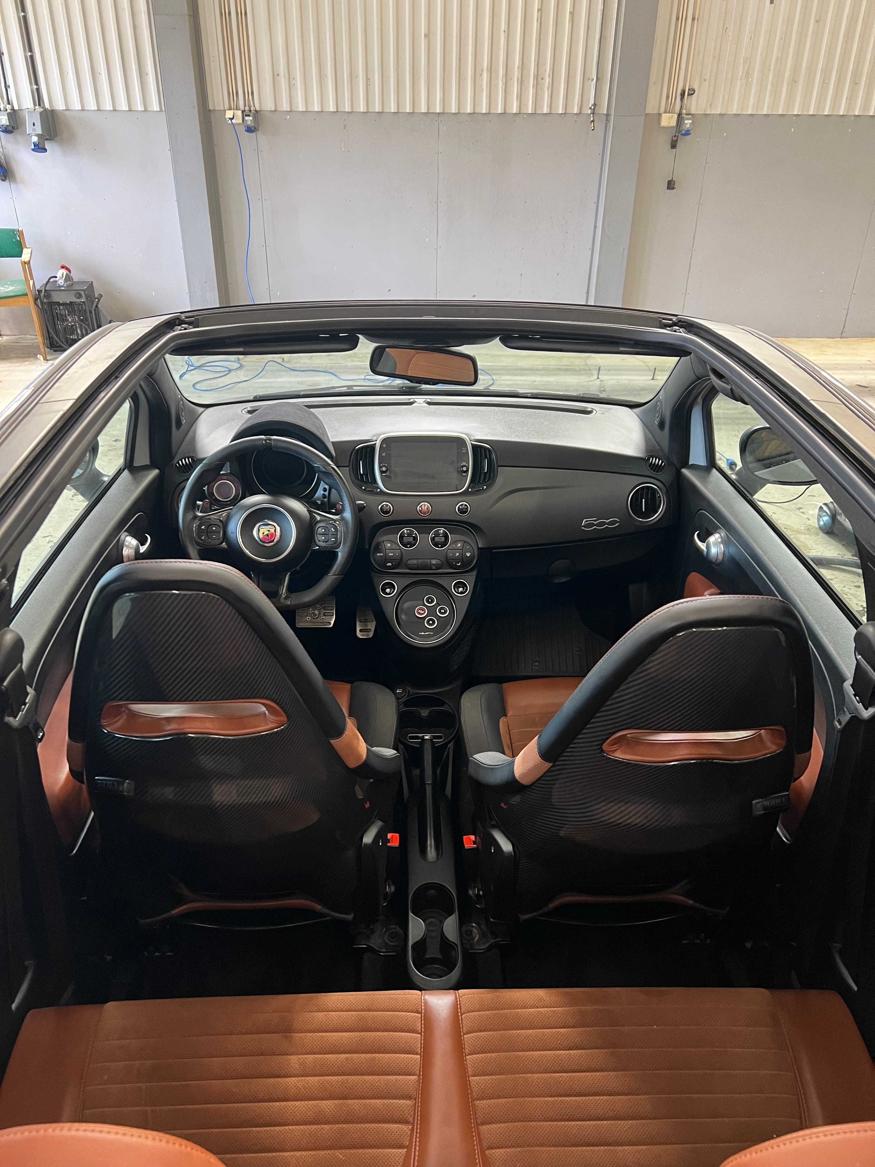 Abarth 595 1.4 - 220hk med Cruisekontroll