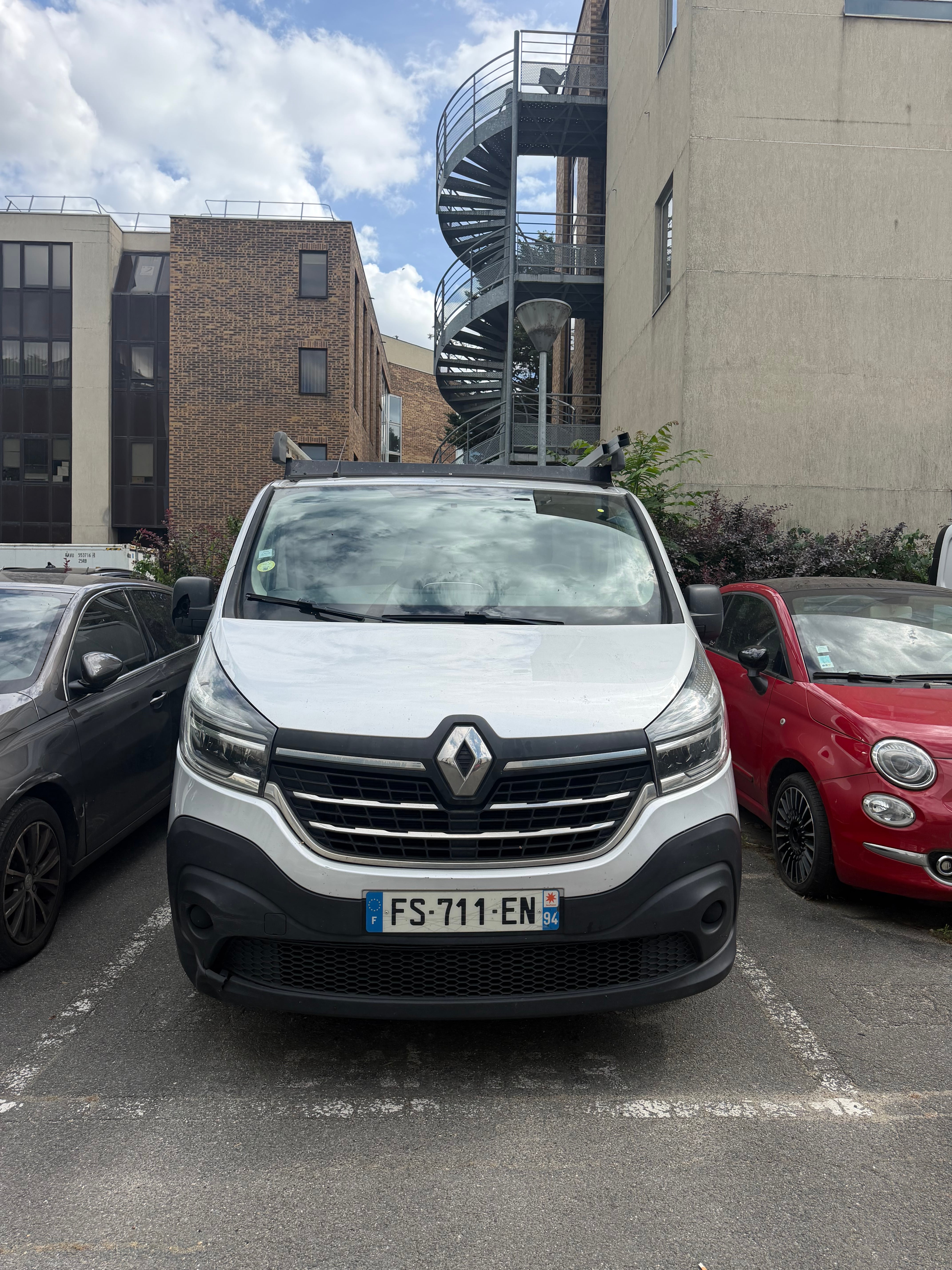 Renault Trafic avec Autoradio