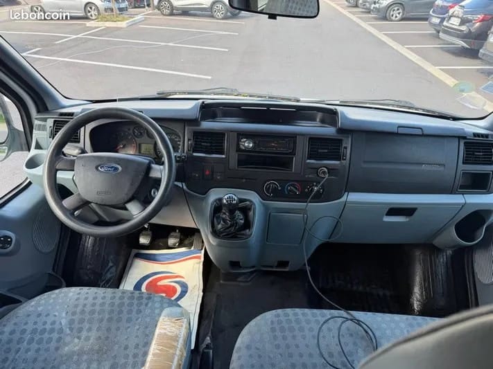 Ford Transit Passenger Van, 2011, Diesel, 9 places et plus