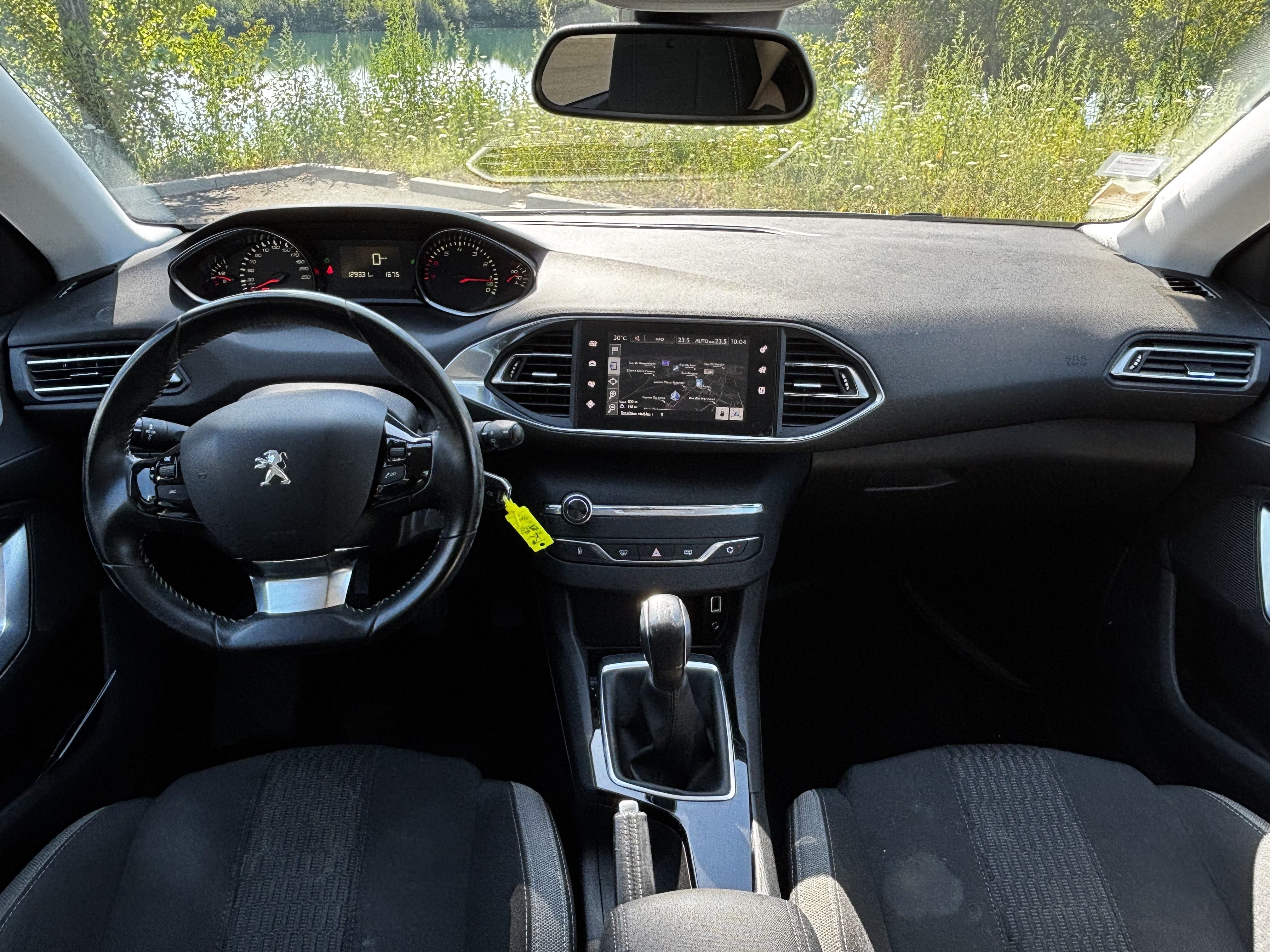 Peugeot 308 avec Chaines