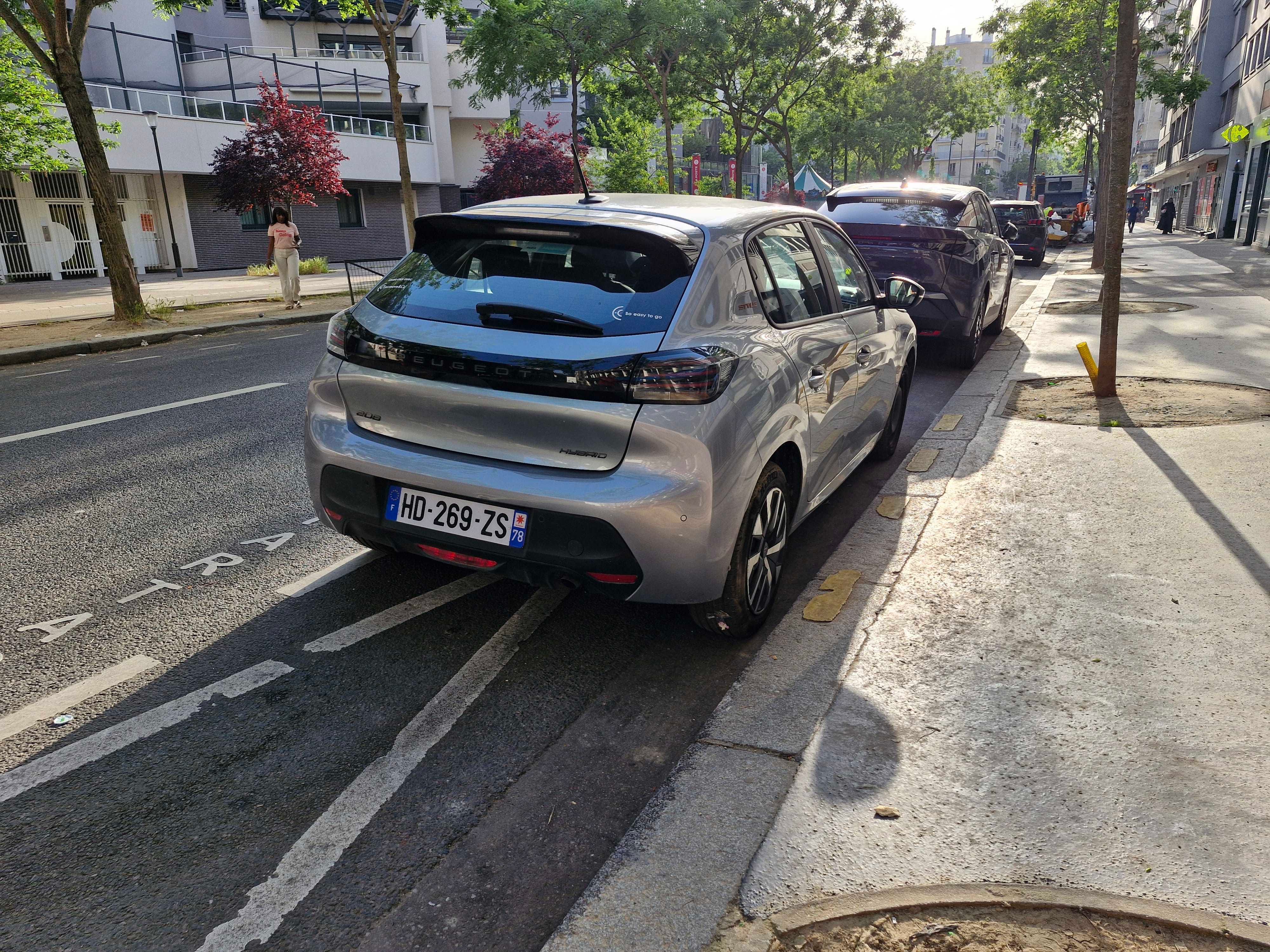 Peugeot 208 avec GPS