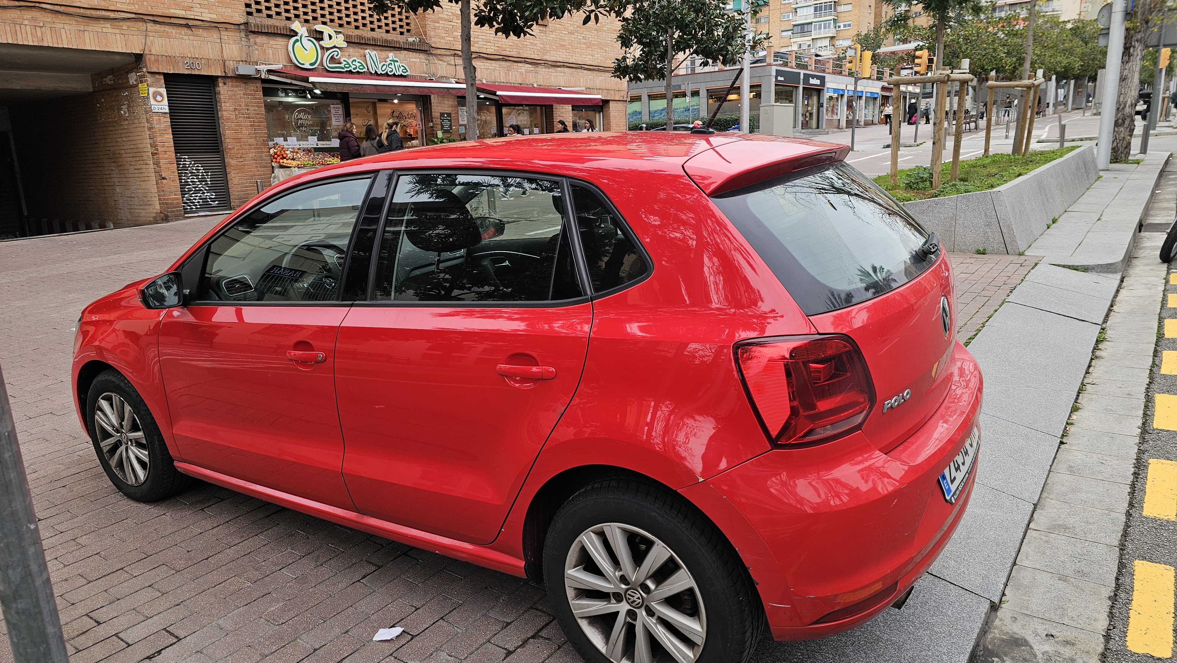 Volkswagen Polo TSI Red JRP con Control de velocidad