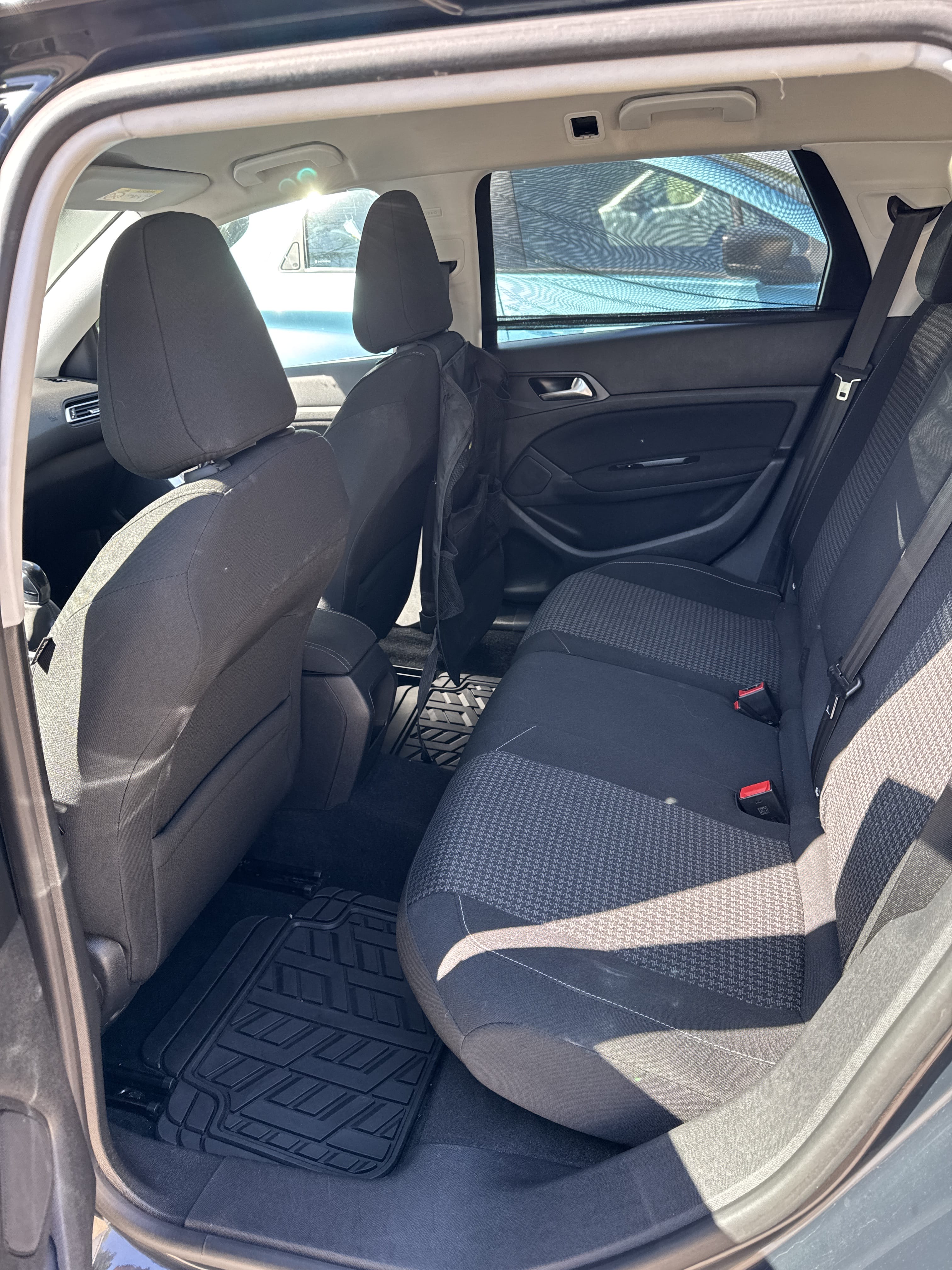 Peugeot 308 SW avec Entrée audio / iPod