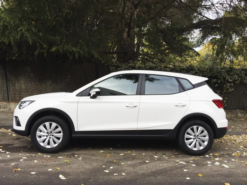 Seat Arona (Entrega coche a Domicilio) con Aire acondicionado
