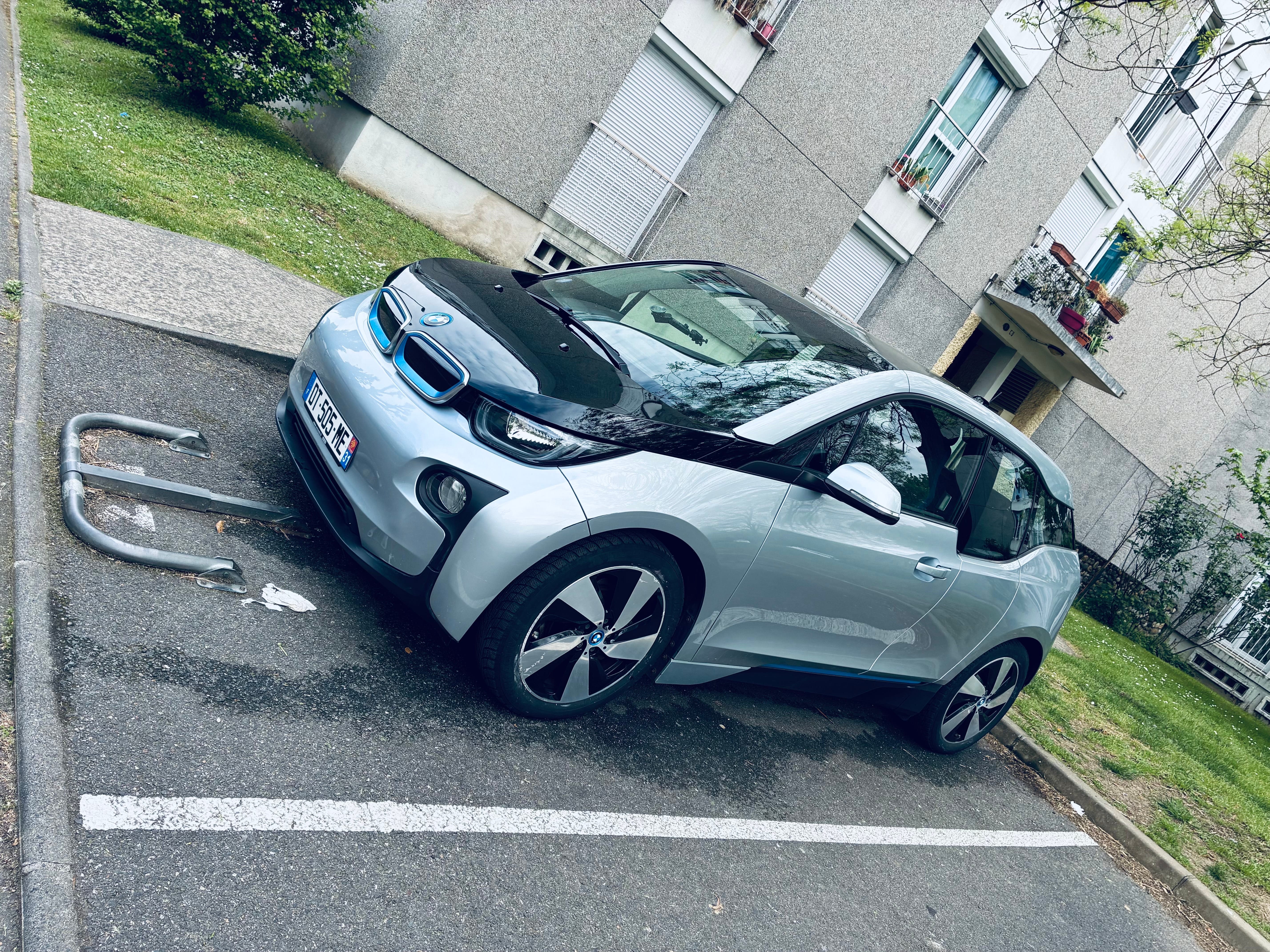 BMW Série 1, 2015, Essence 95 / Électrique (hybride), automatique