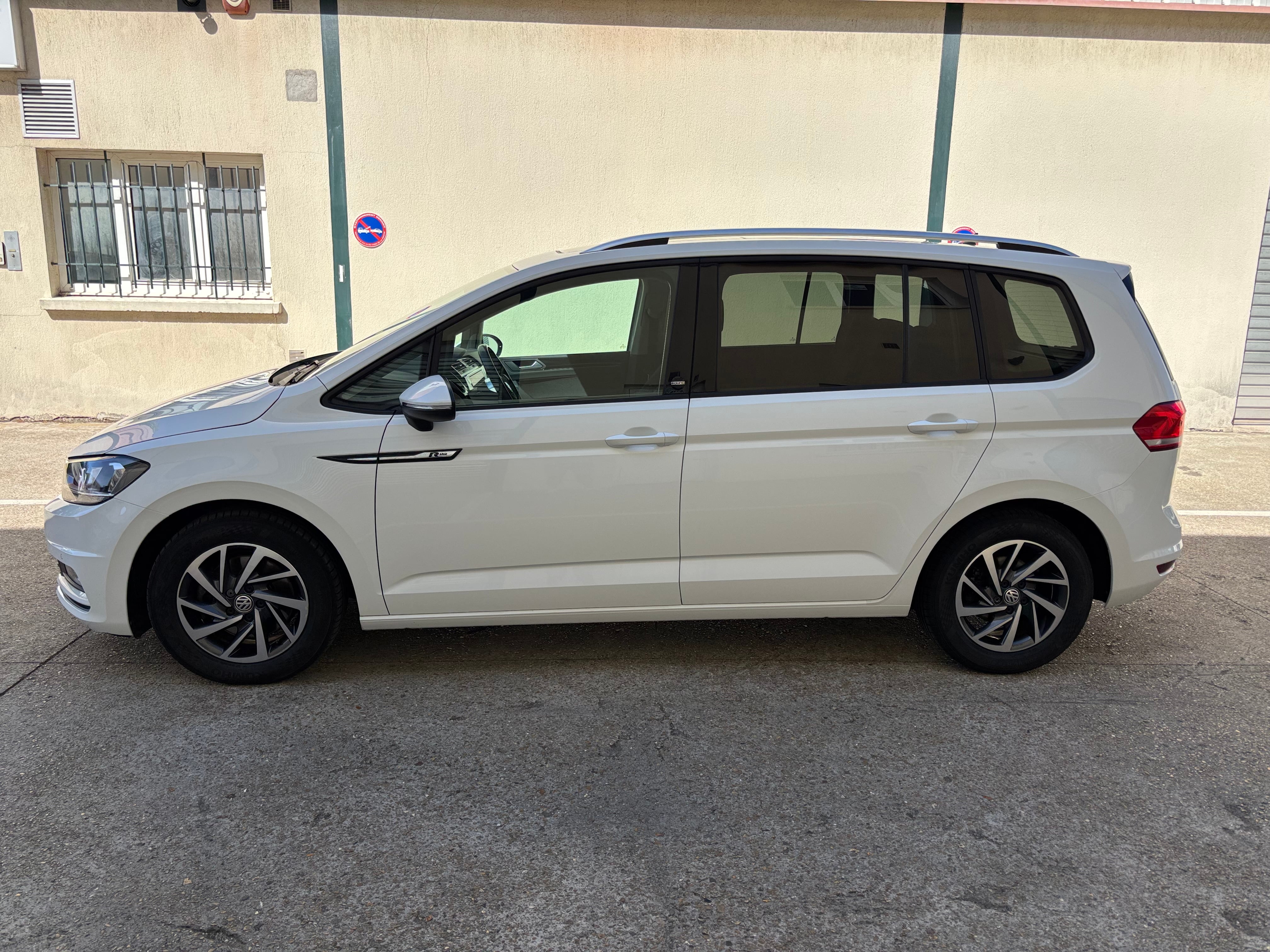 Volkswagen Touran avec Climatisation