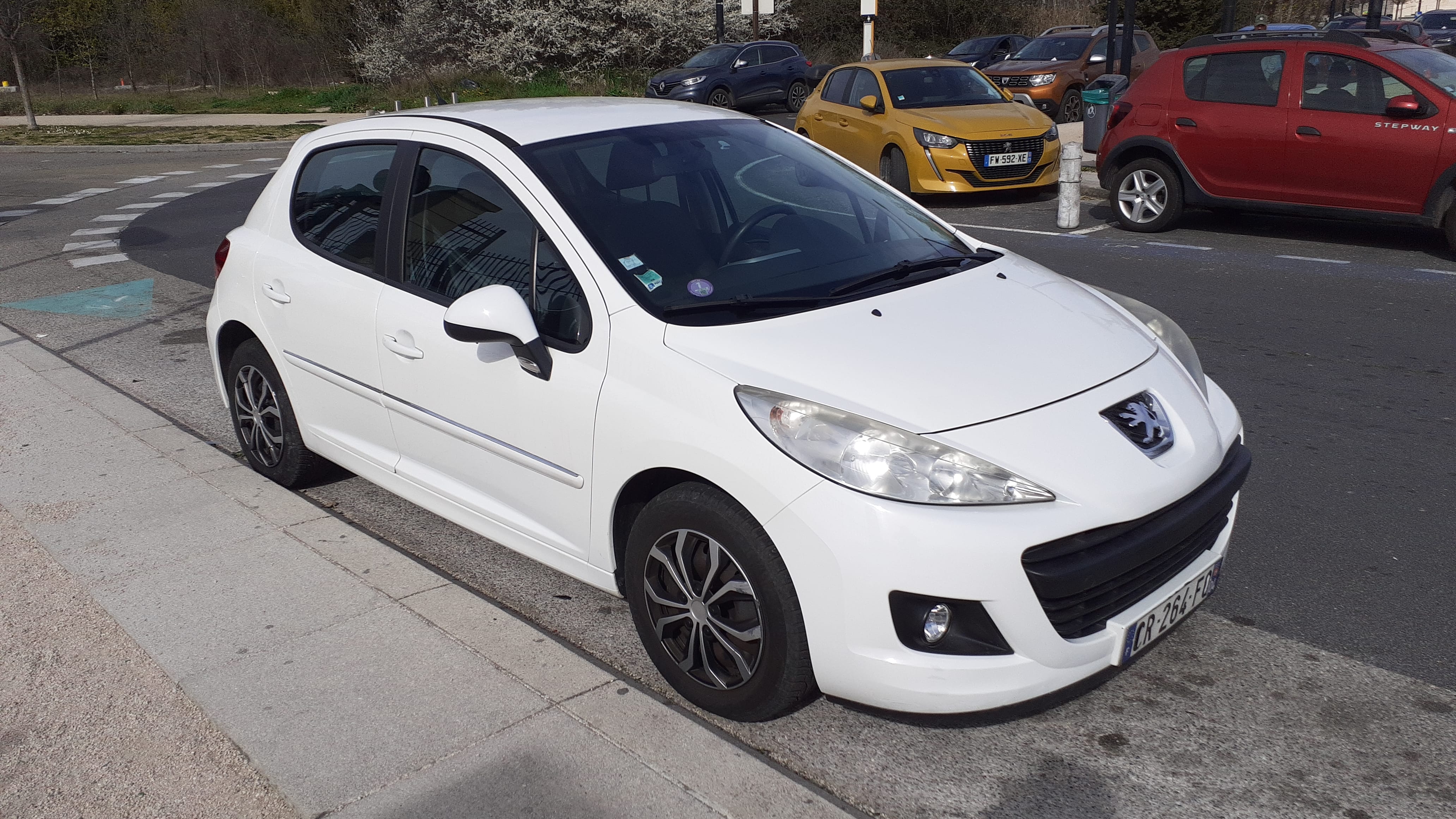 Peugeot 207+, 2013, Essence 95