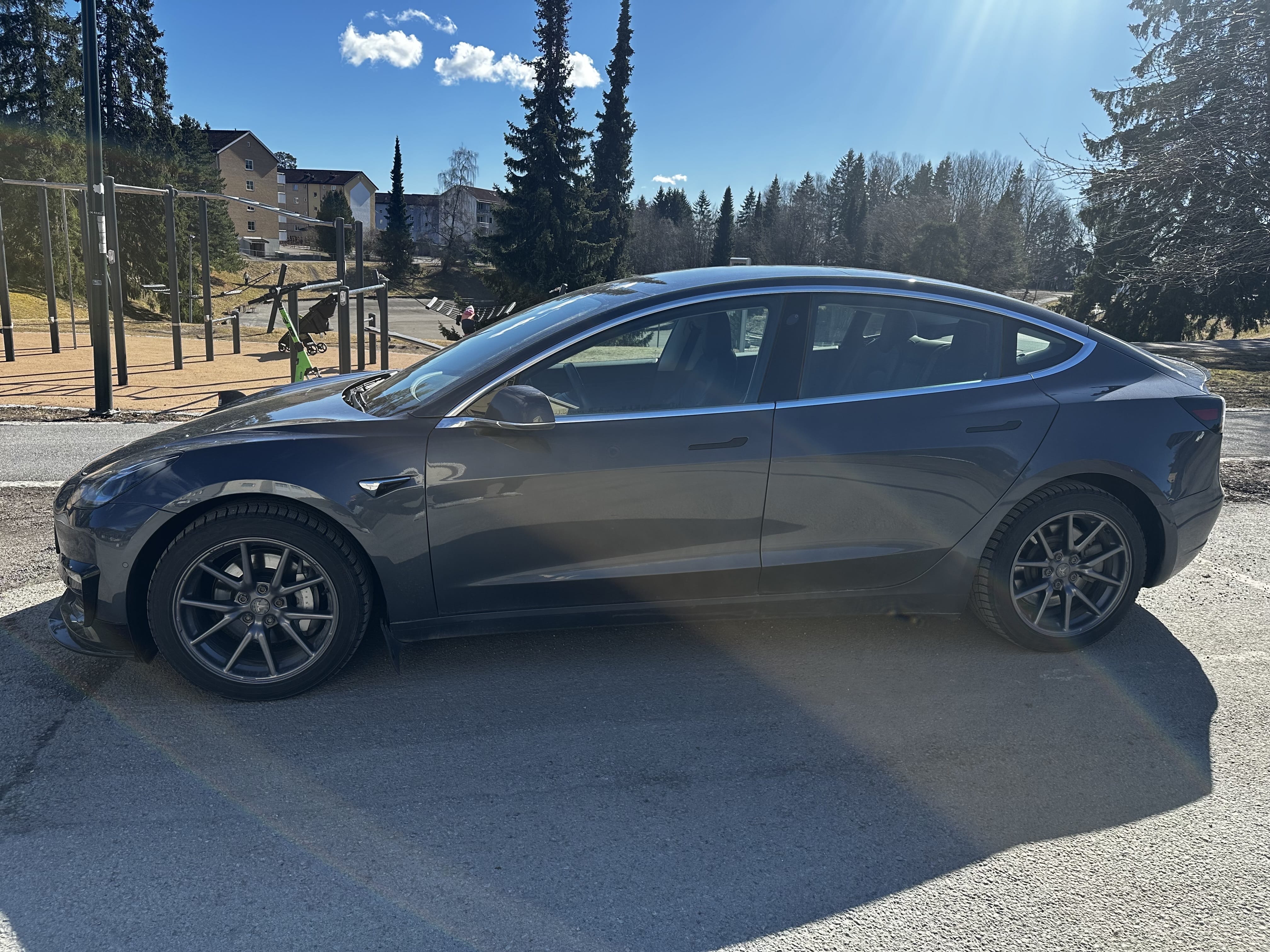 Tesla Model 3 Long Range med GPS