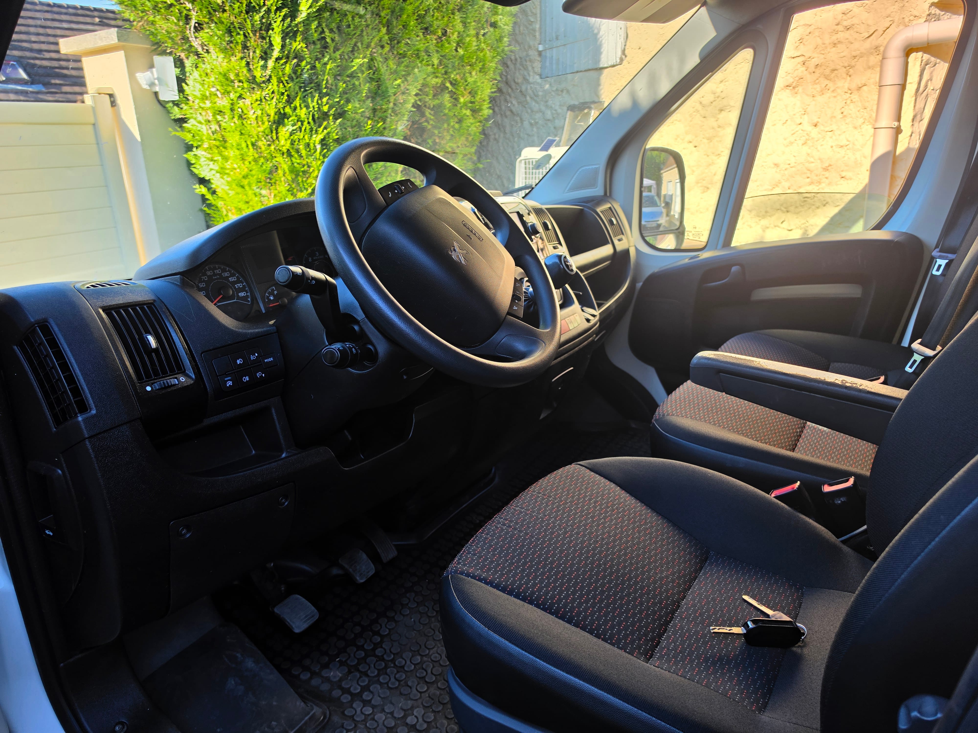 Peugeot Boxer 2.2 hdi avec Caméra de recul