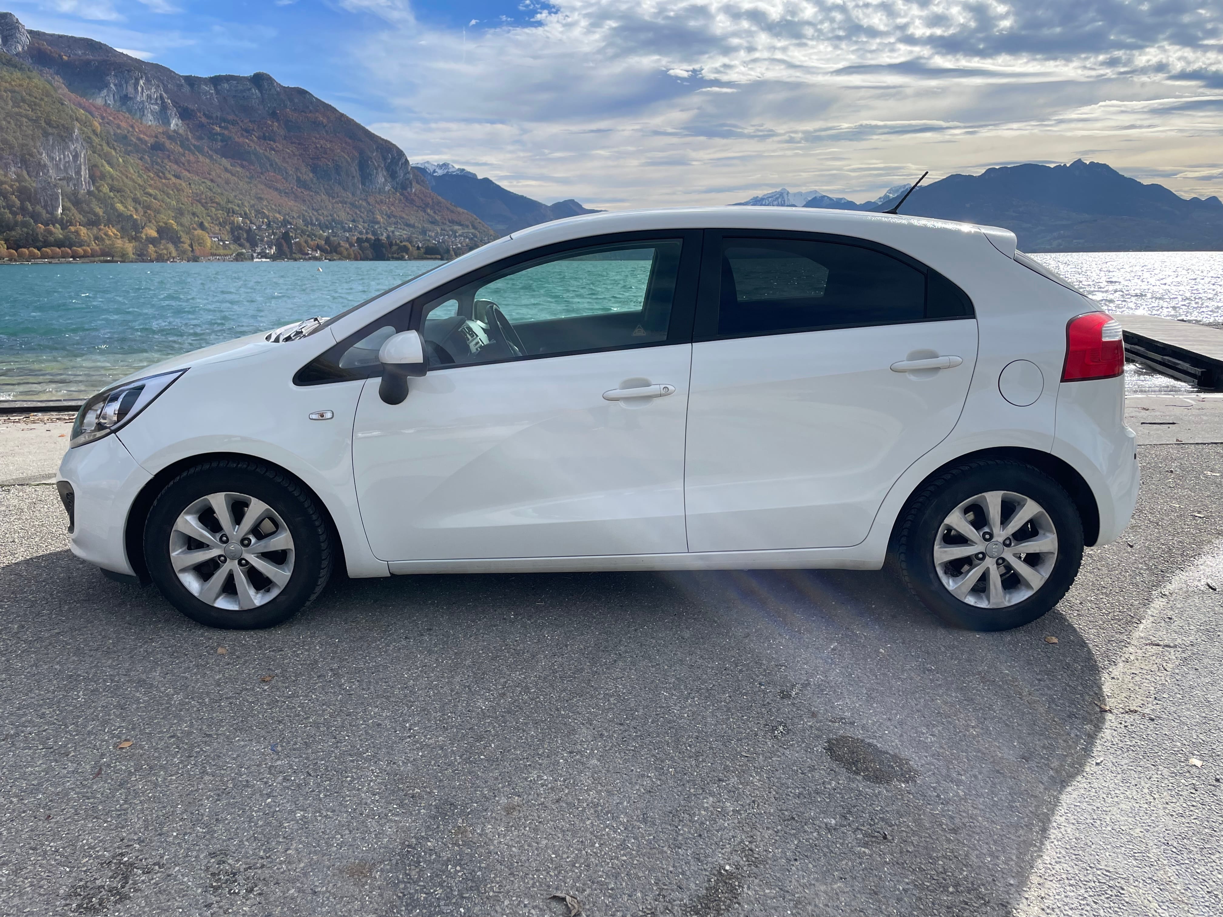 Kia Rio avec Climatisation