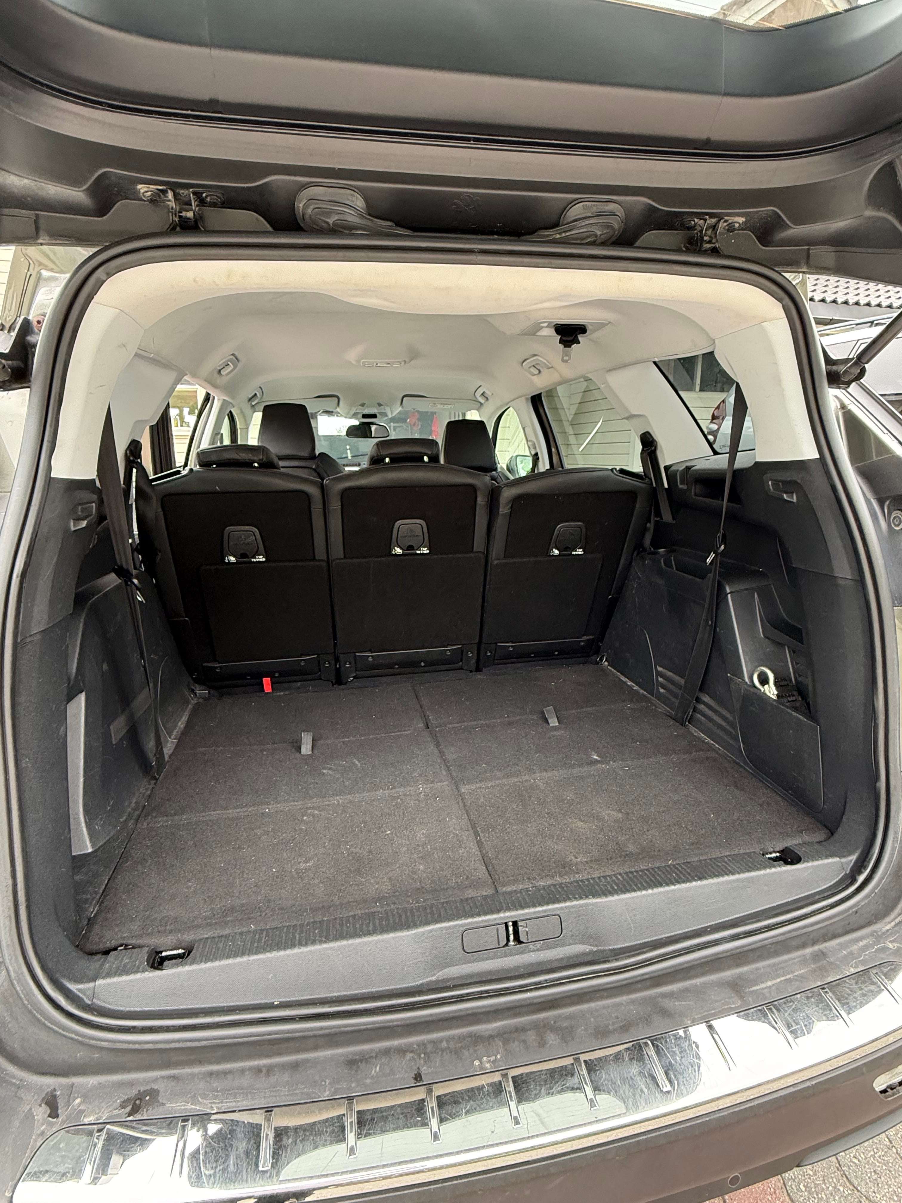 Peugeot 5008 med Apple CarPlay