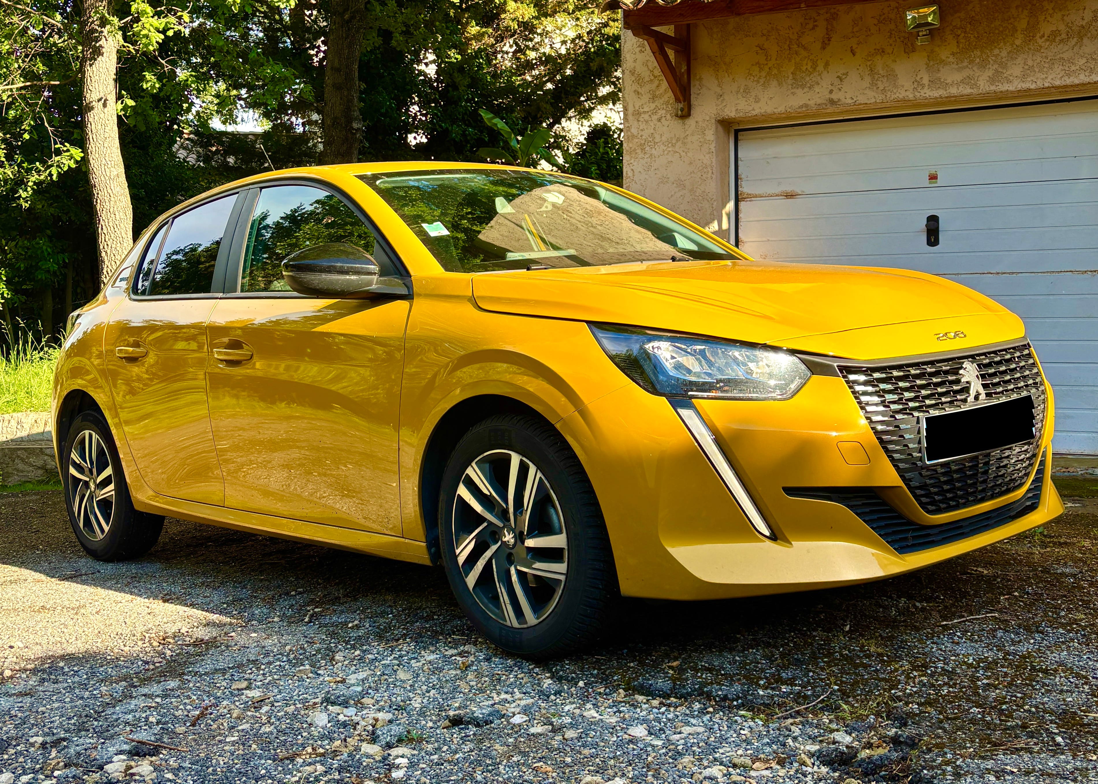 Peugeot 208, 2023, Essence 98