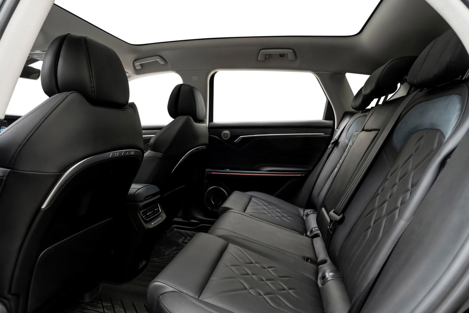 Voyah Free 500/300 km rekkevidde, med skiboks with Bluetooth audio