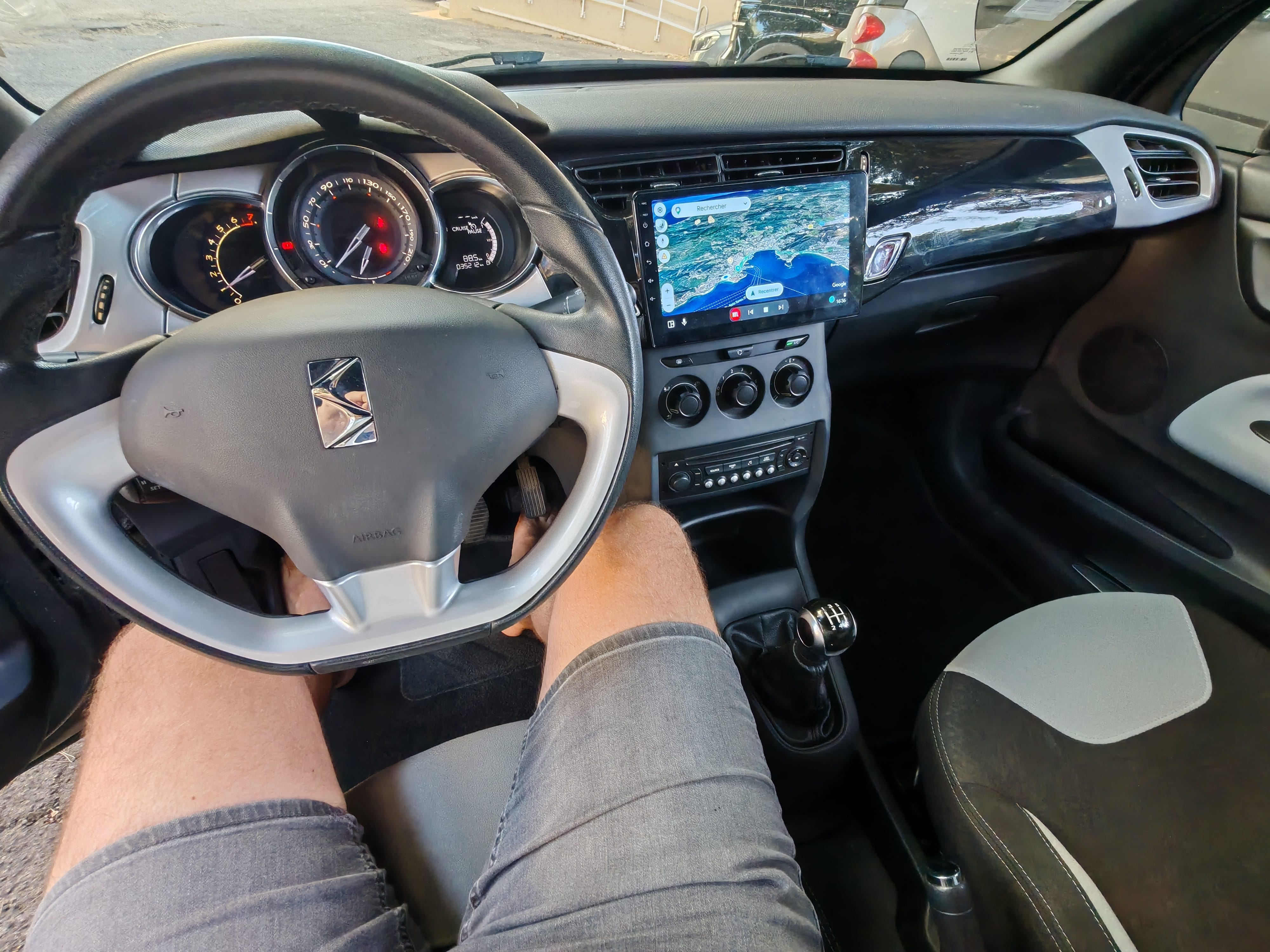 Citroen DS3 82cv essence avec Android Auto